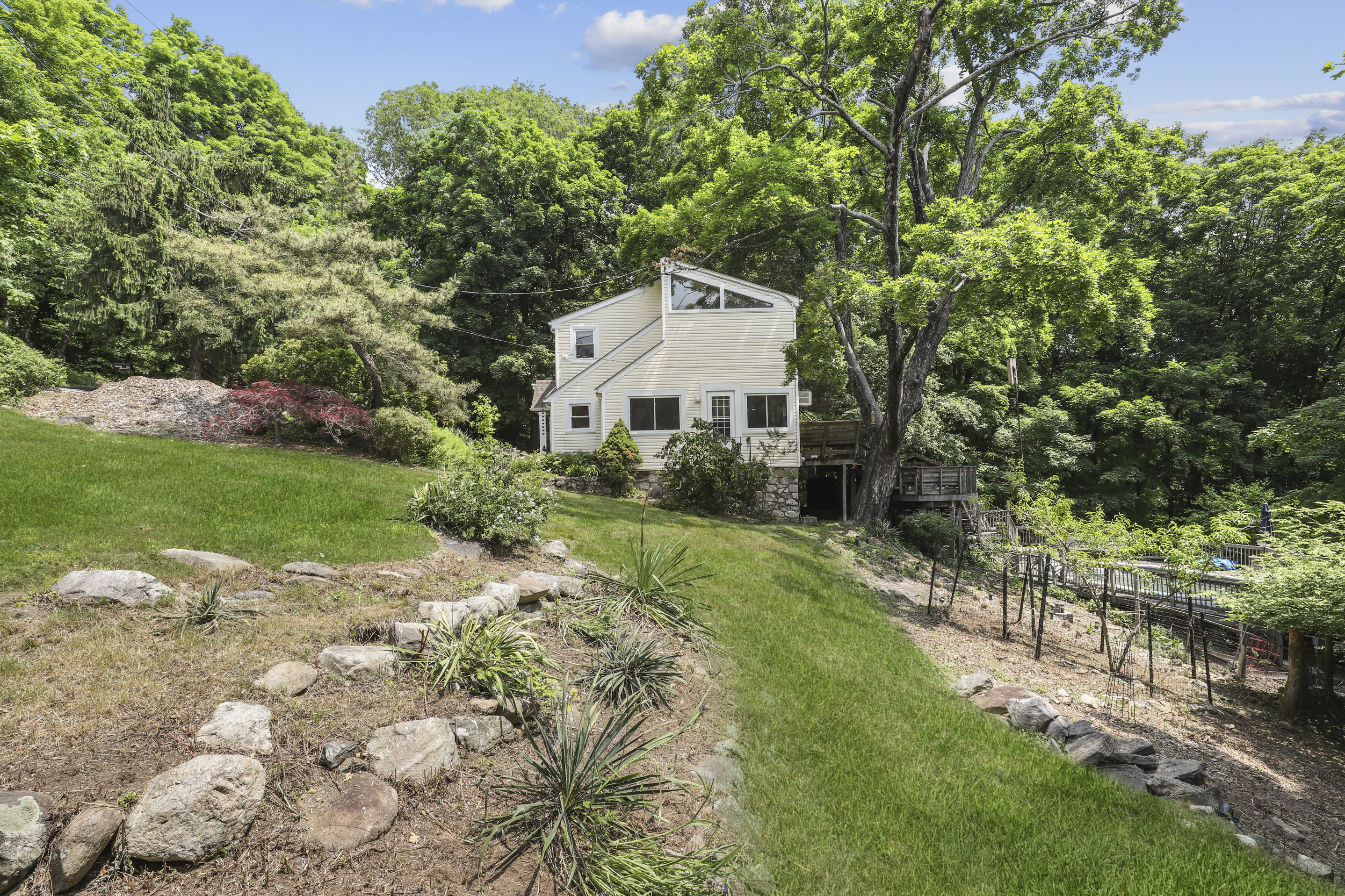 3841 Indian Hill Road