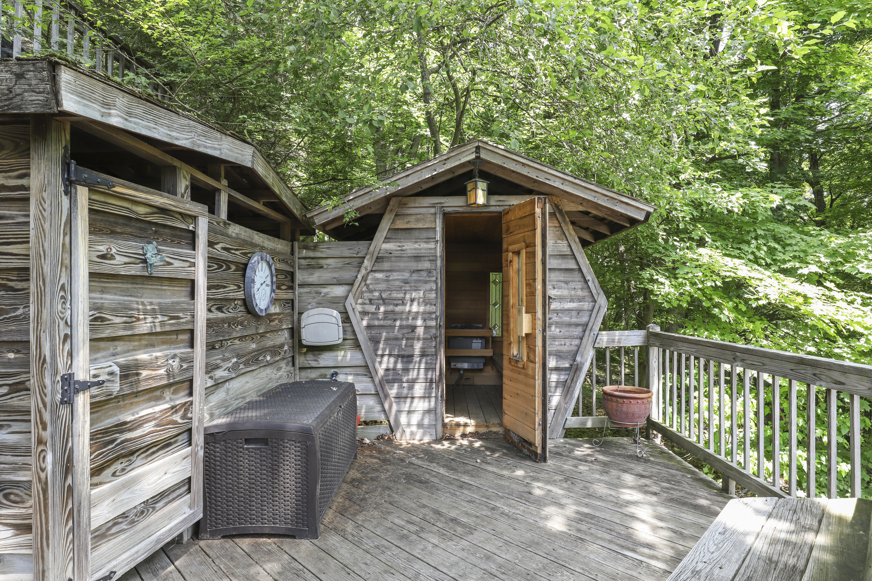 3841 Indian Hill Road