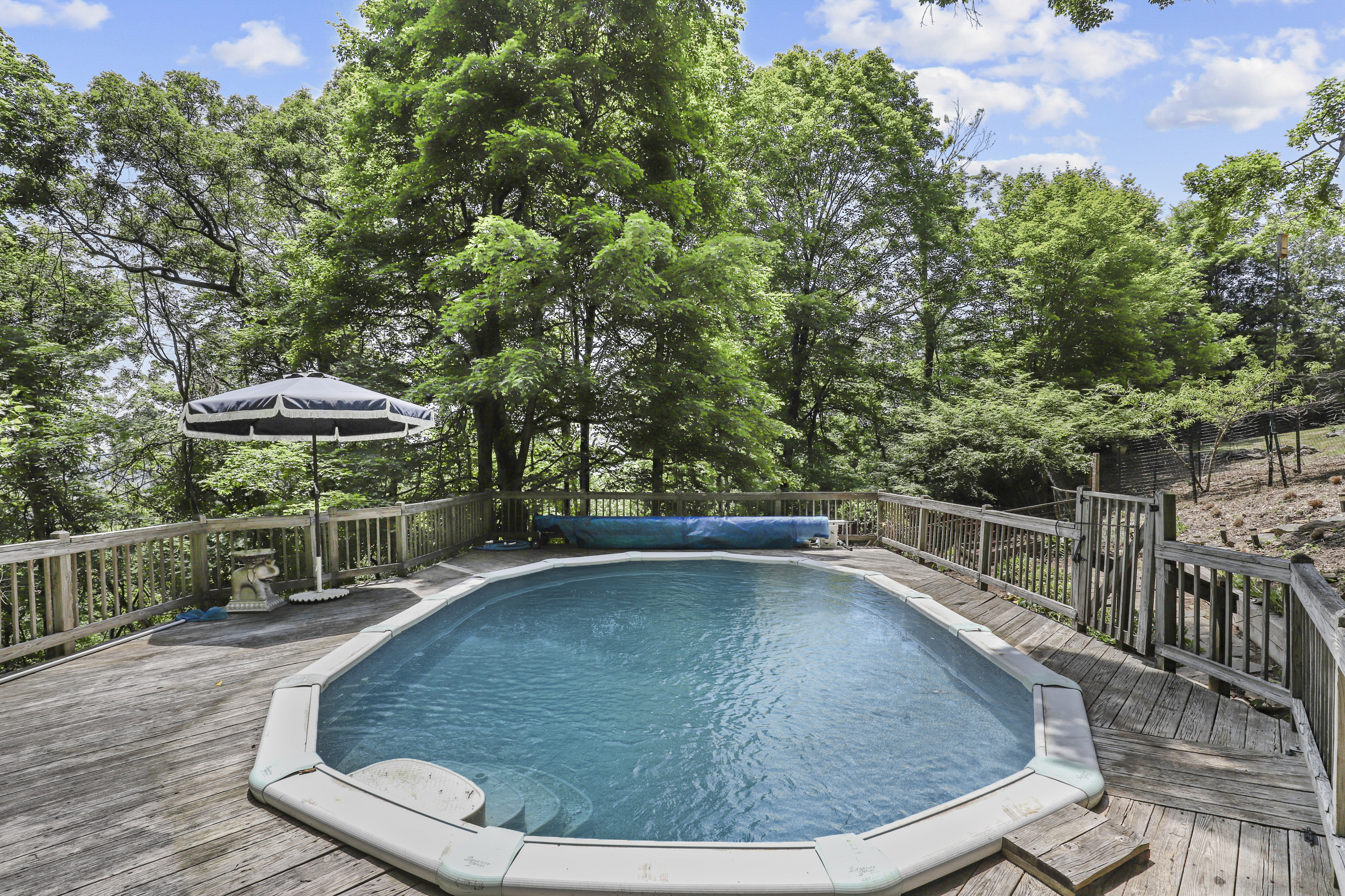 3841 Indian Hill Road