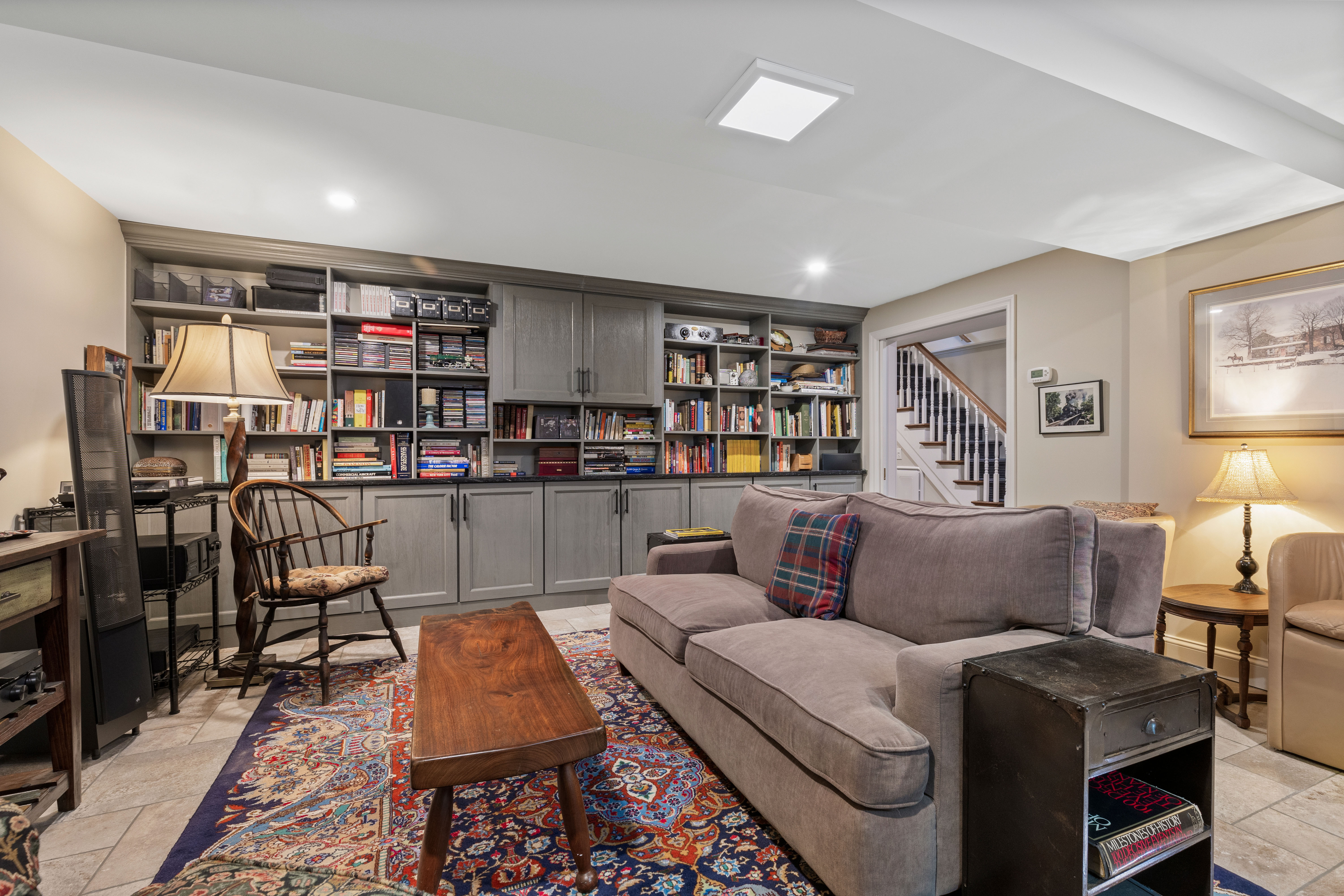 31 Colonial Road