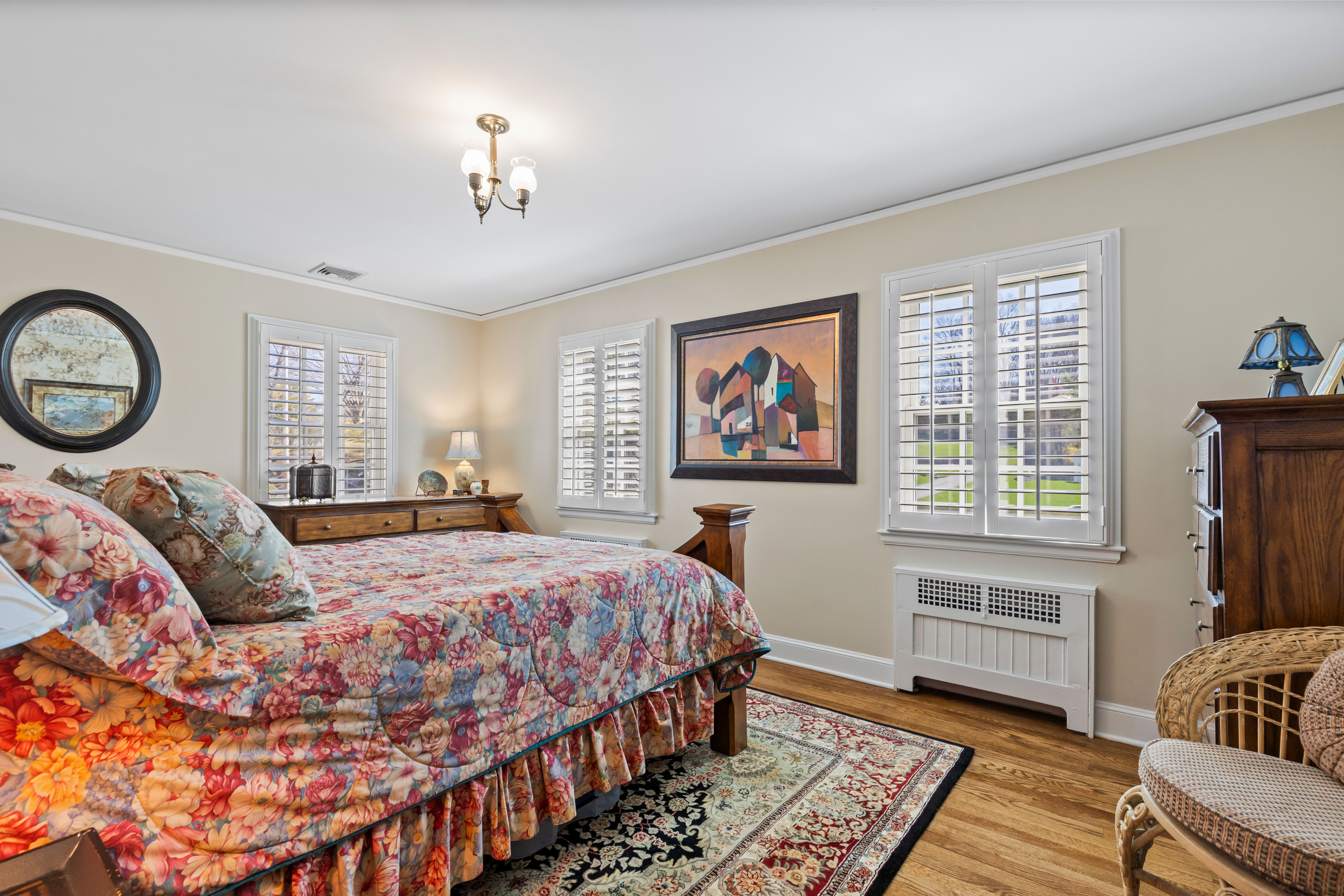 31 Colonial Road