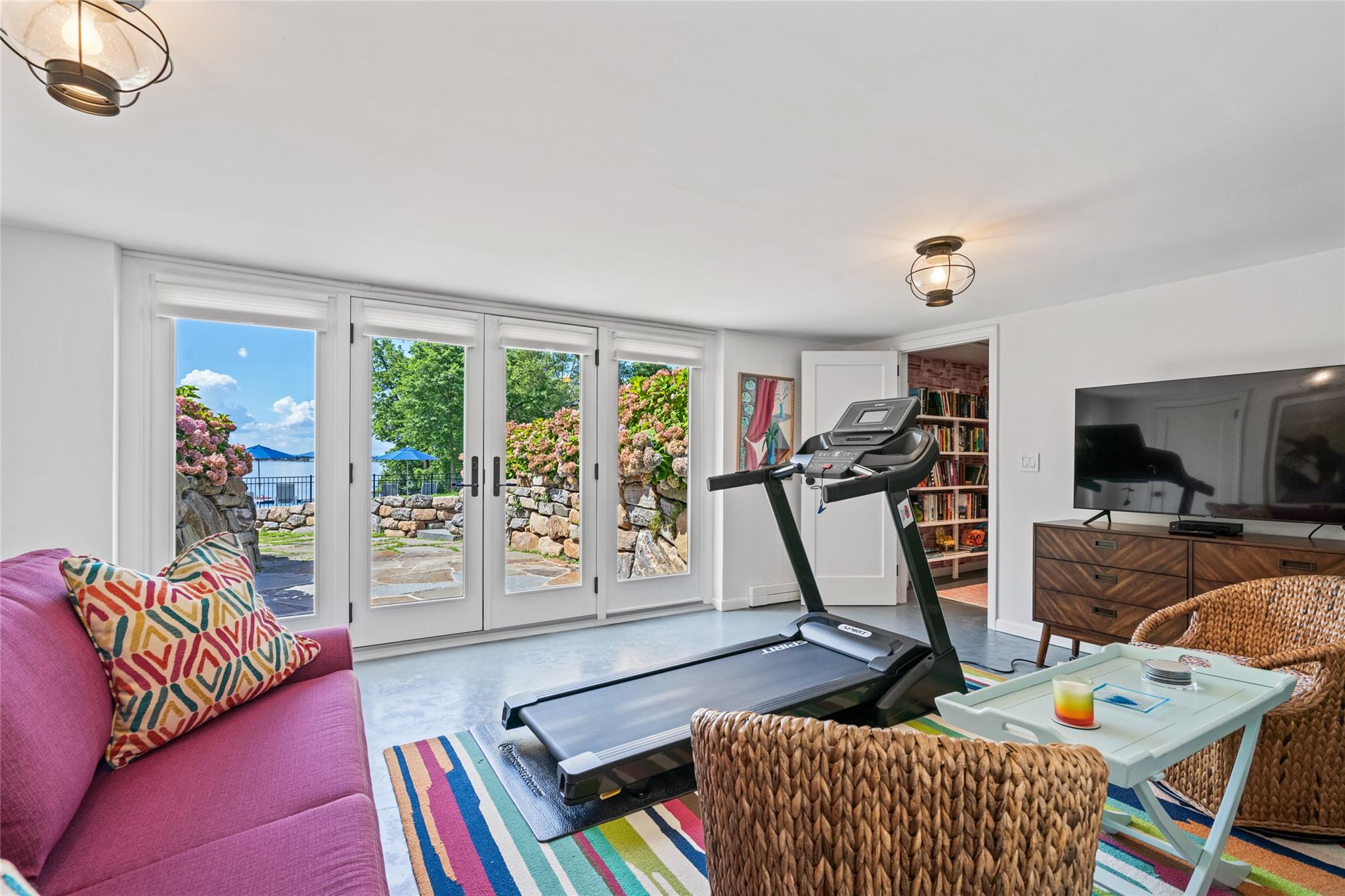 527 Centre Island Road 