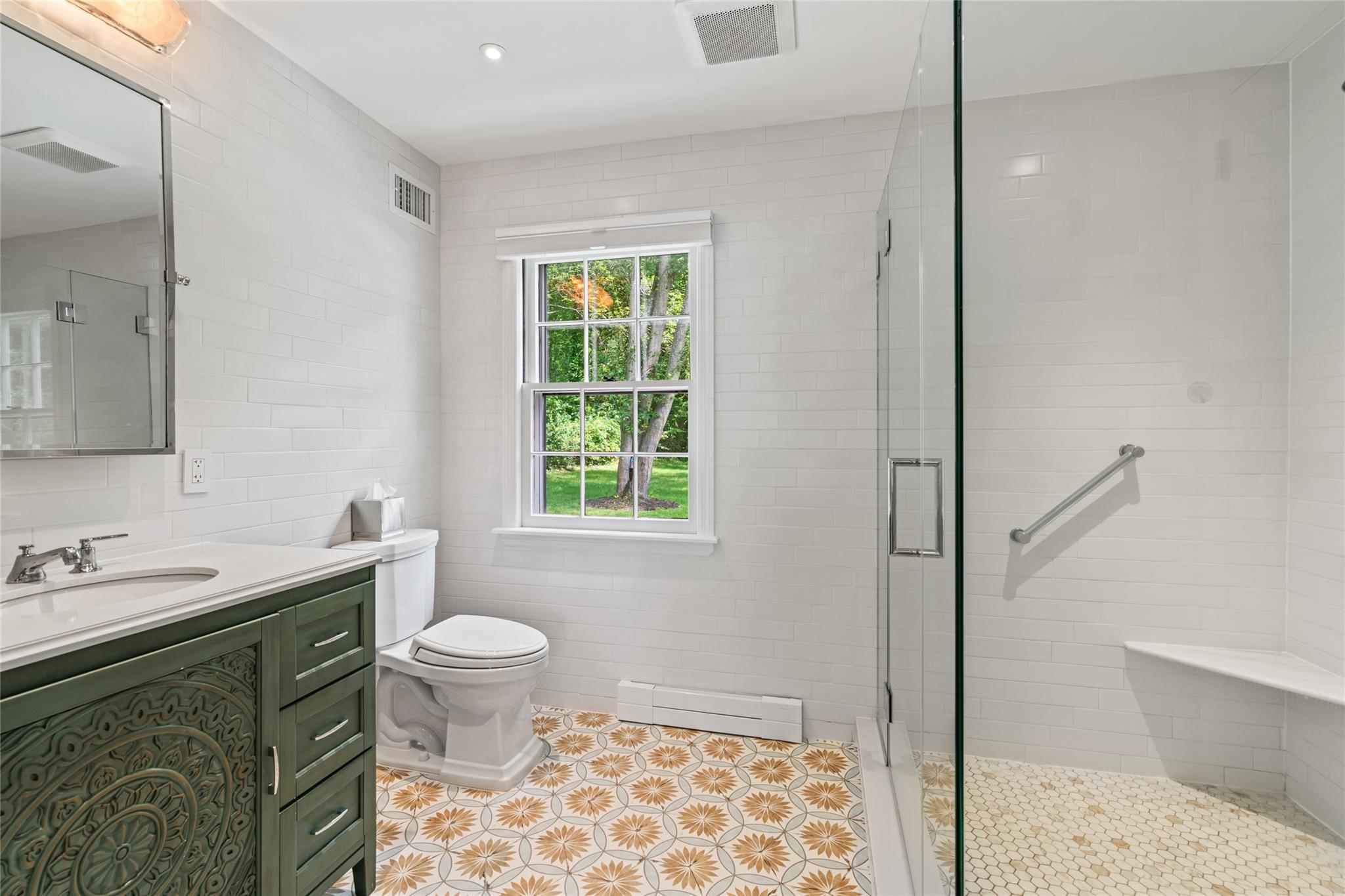 527 Centre Island Road 