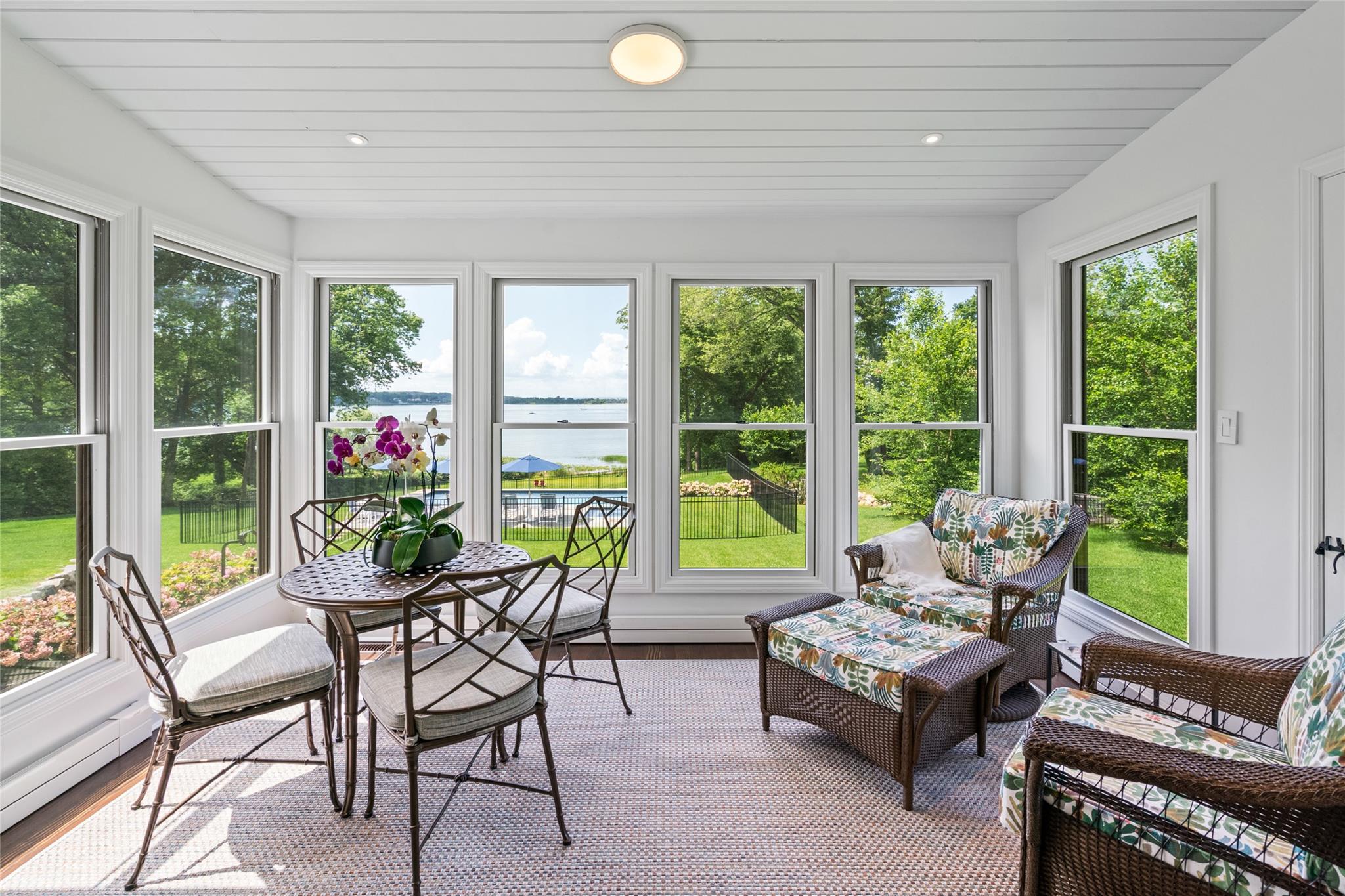 527 Centre Island Road 