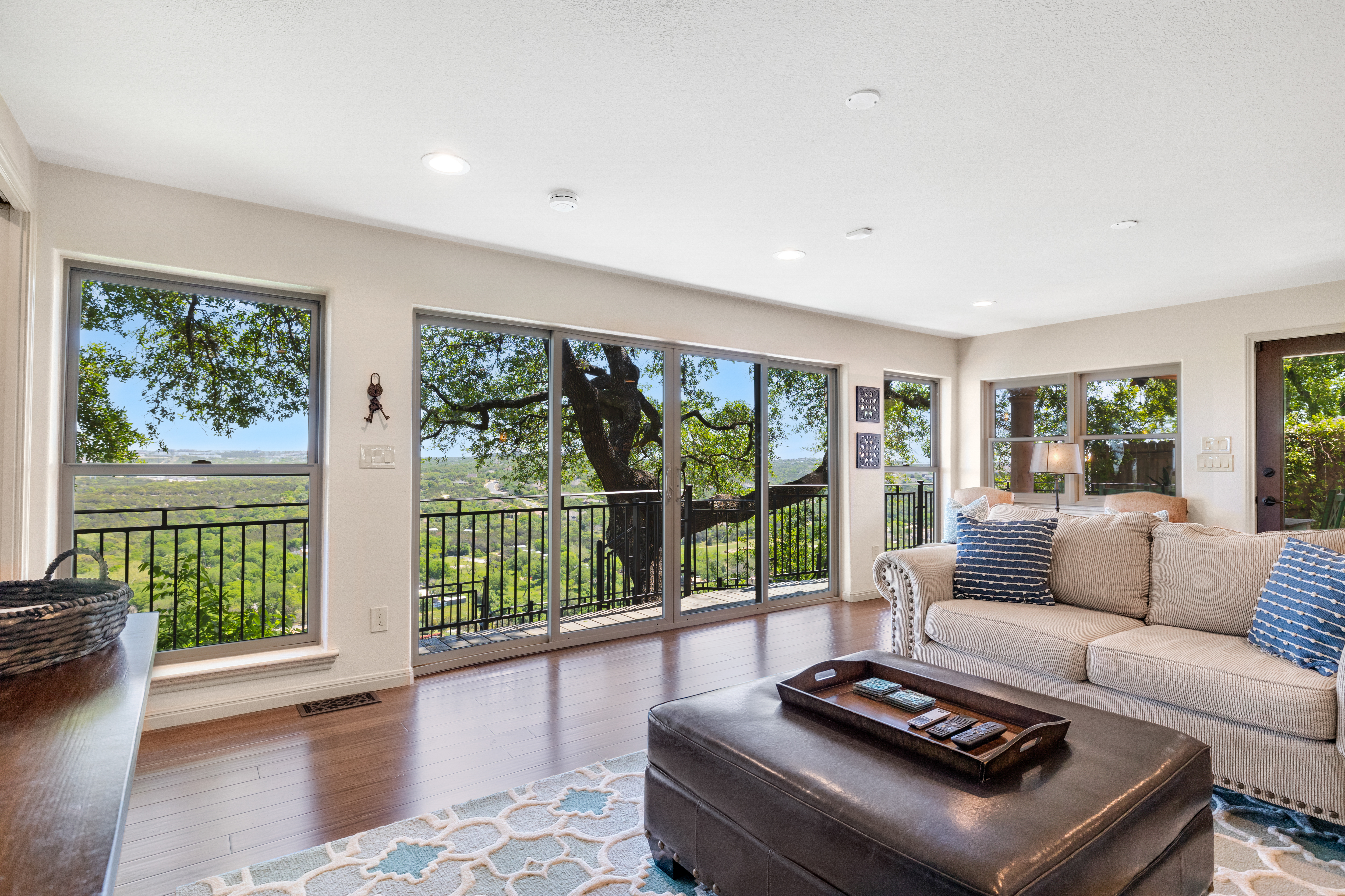 3203 Brass Buttons Trail 