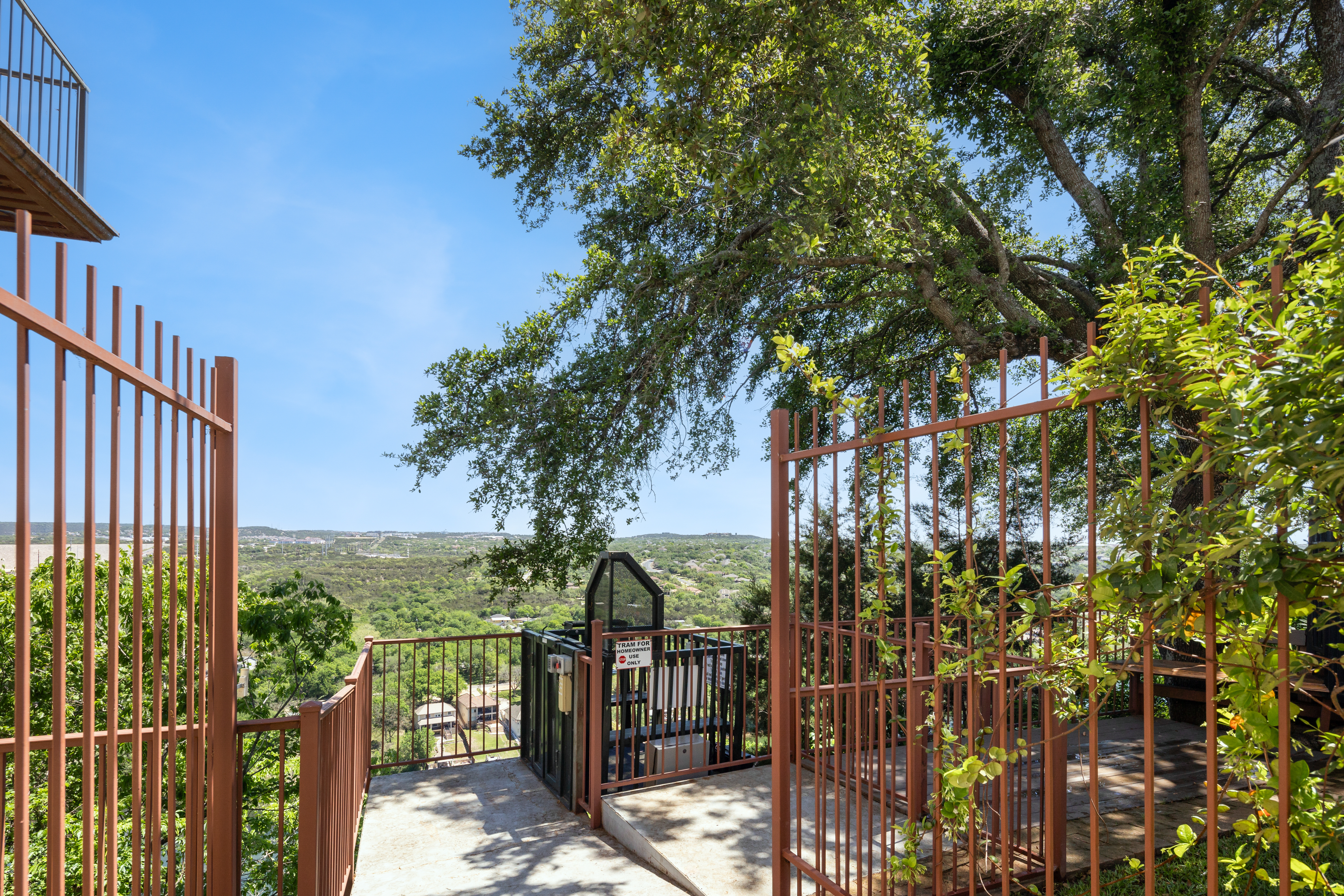 3203 Brass Buttons Trail 
