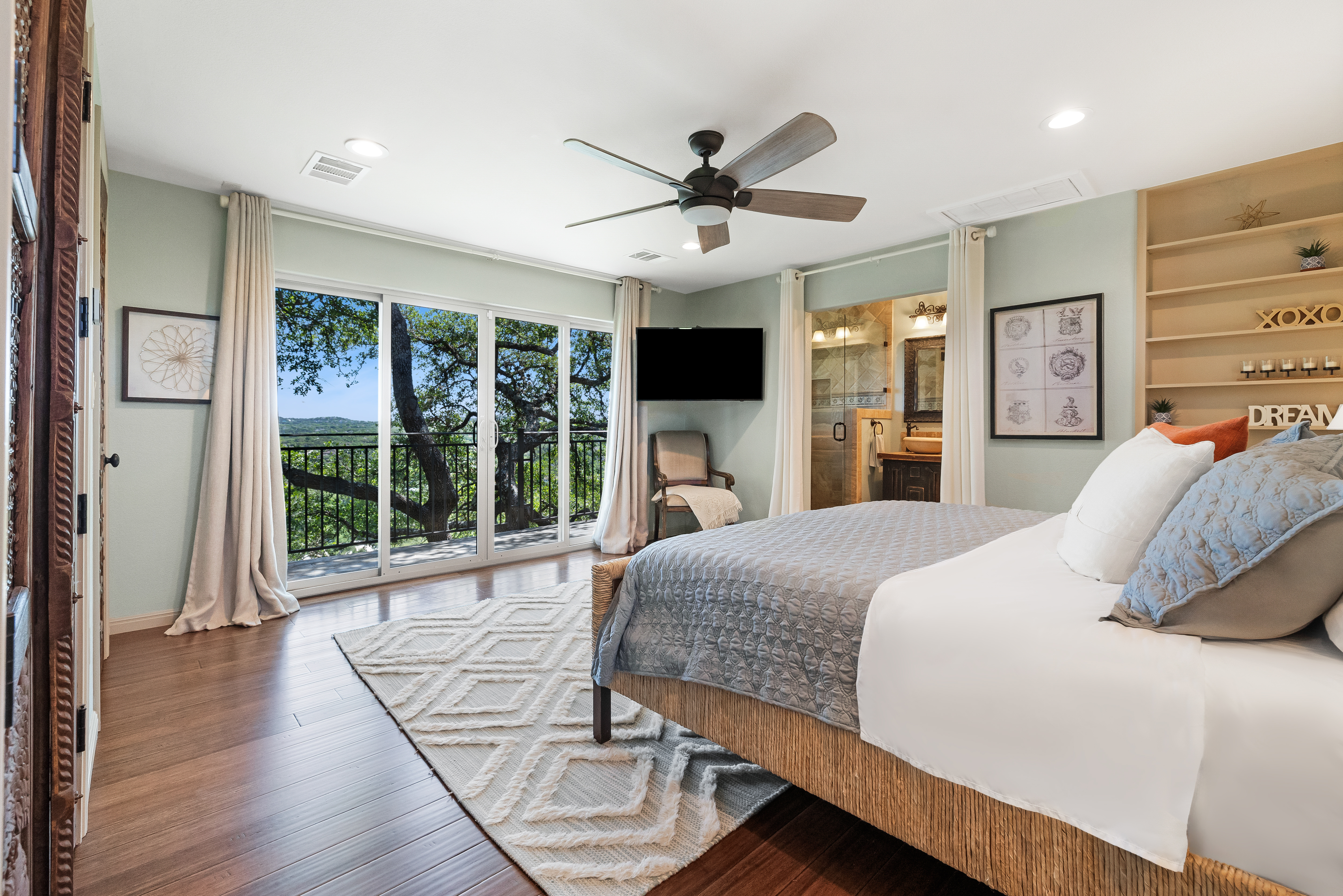 3203 Brass Buttons Trail 