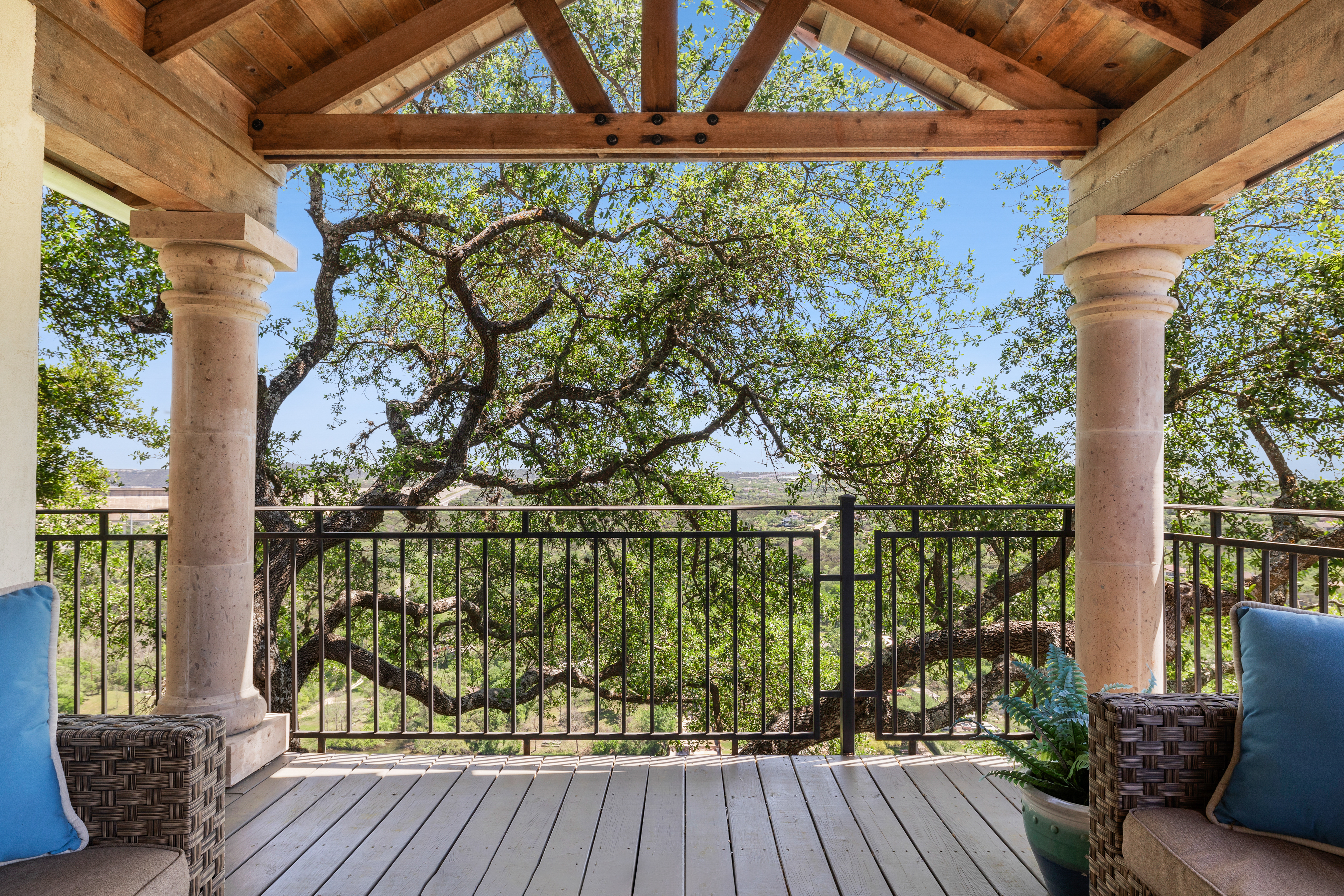 3203 Brass Buttons Trail 