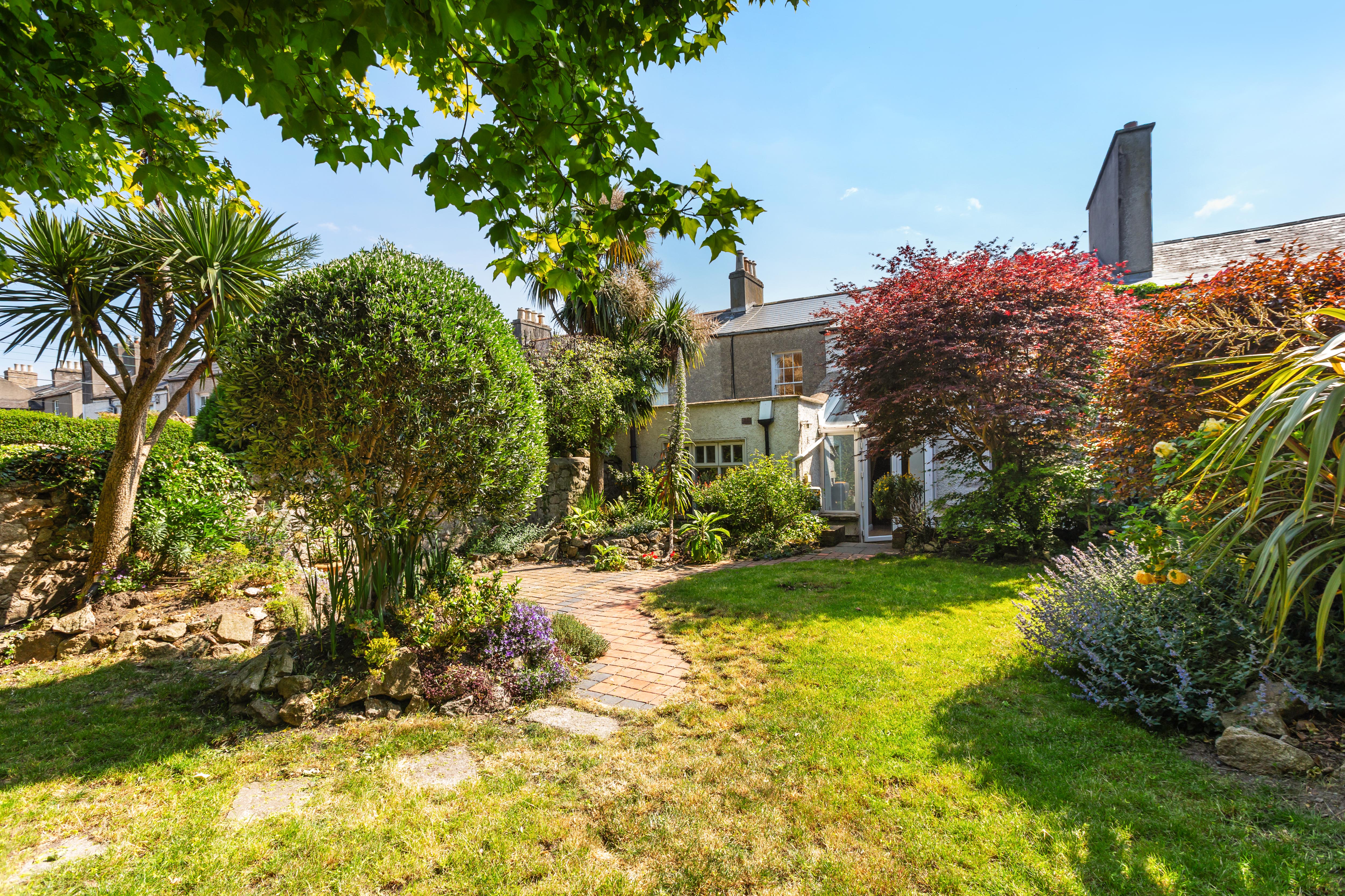 5 Sydney Avenue