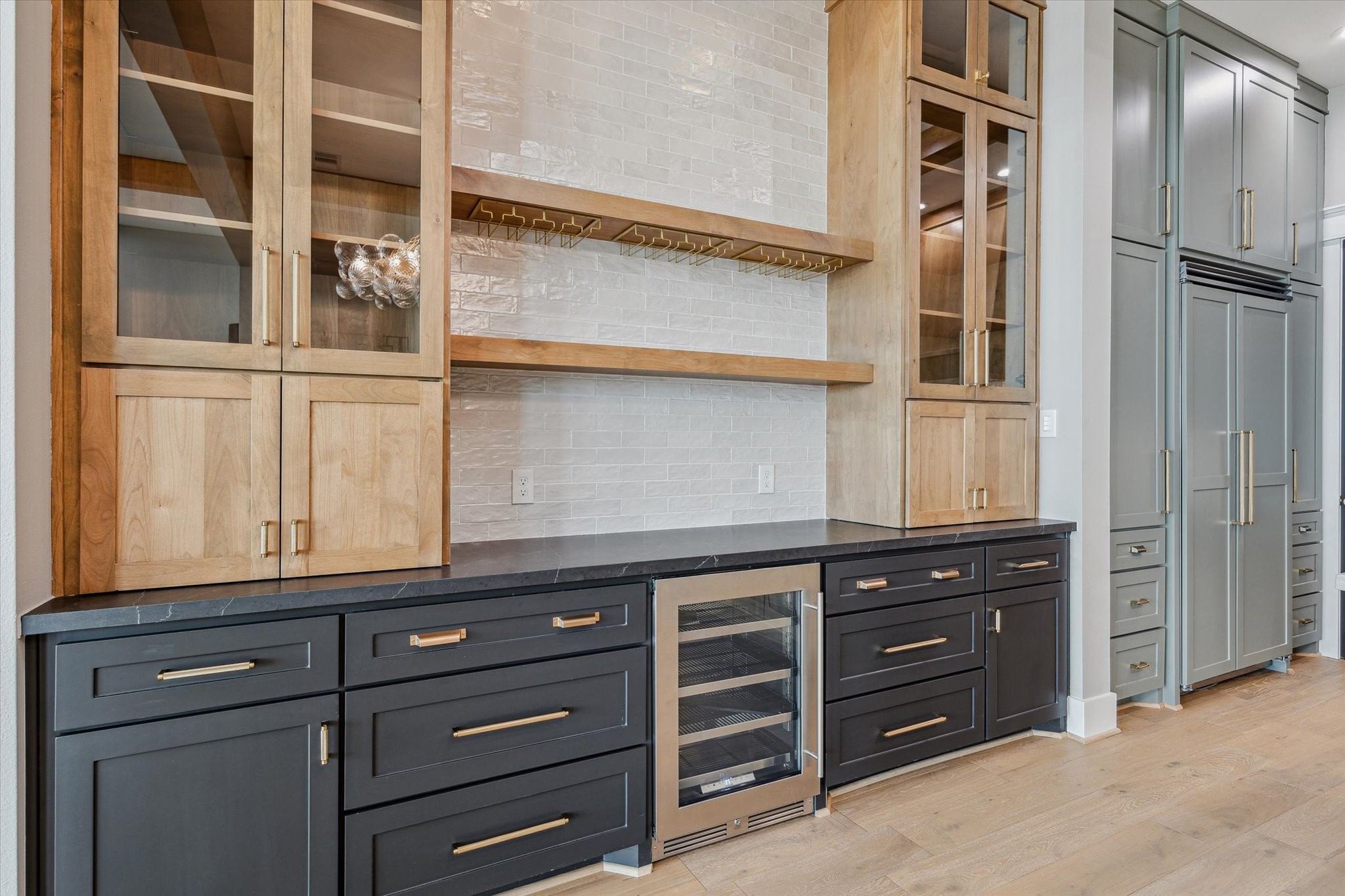2447 Lakewood Pointe