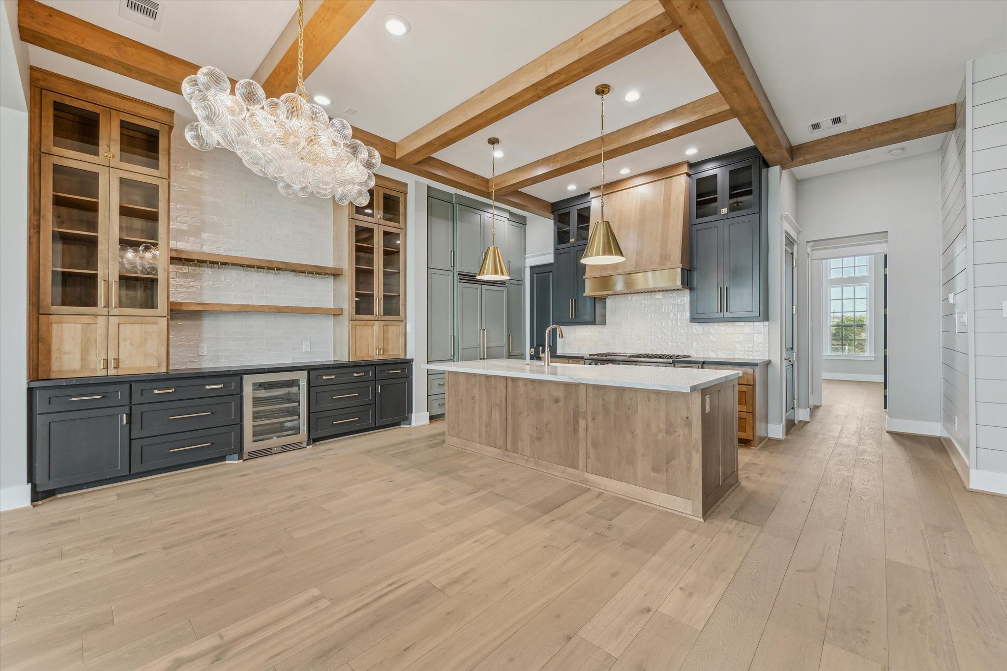 2447 Lakewood Pointe