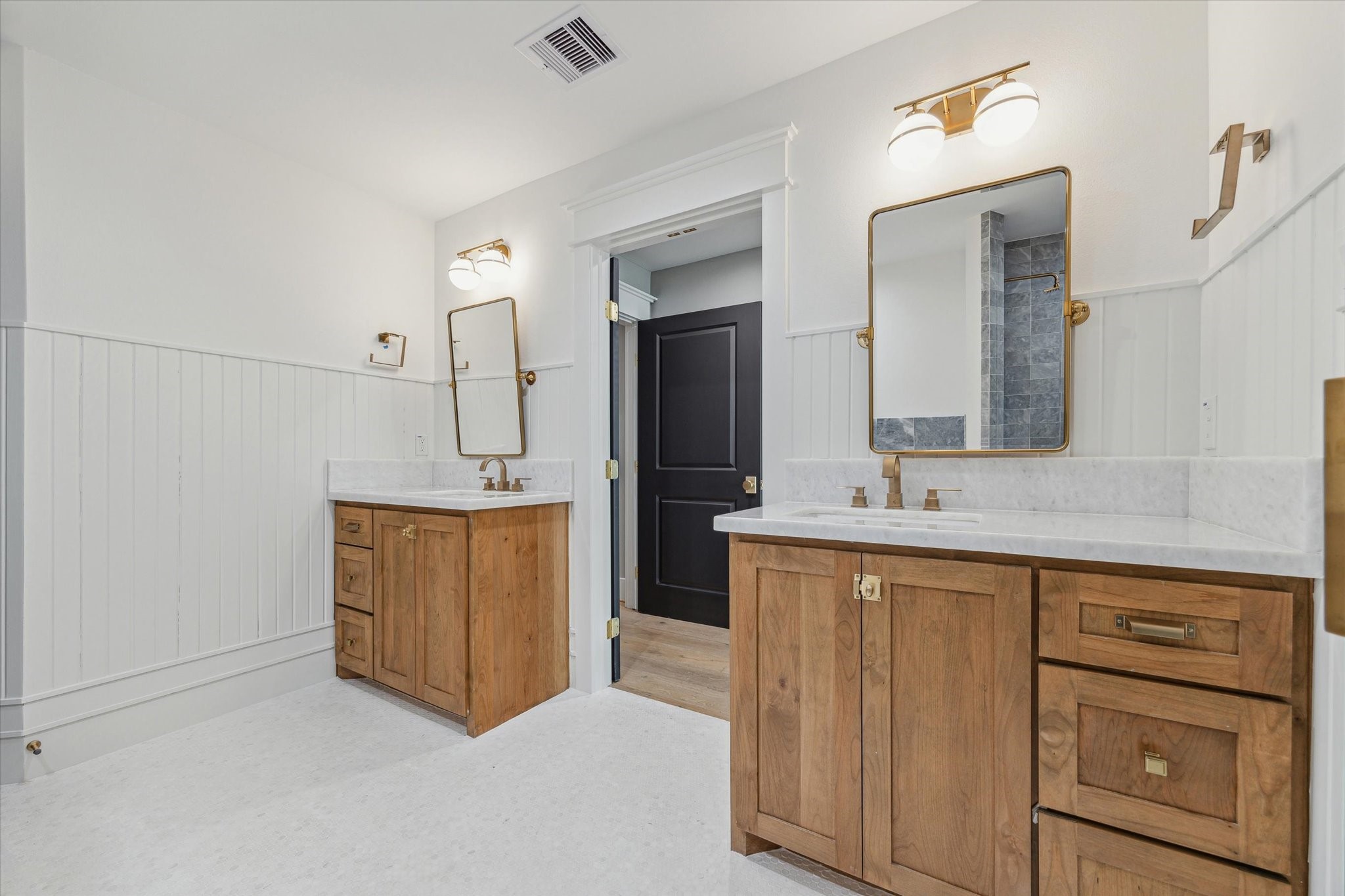 2447 Lakewood Pointe
