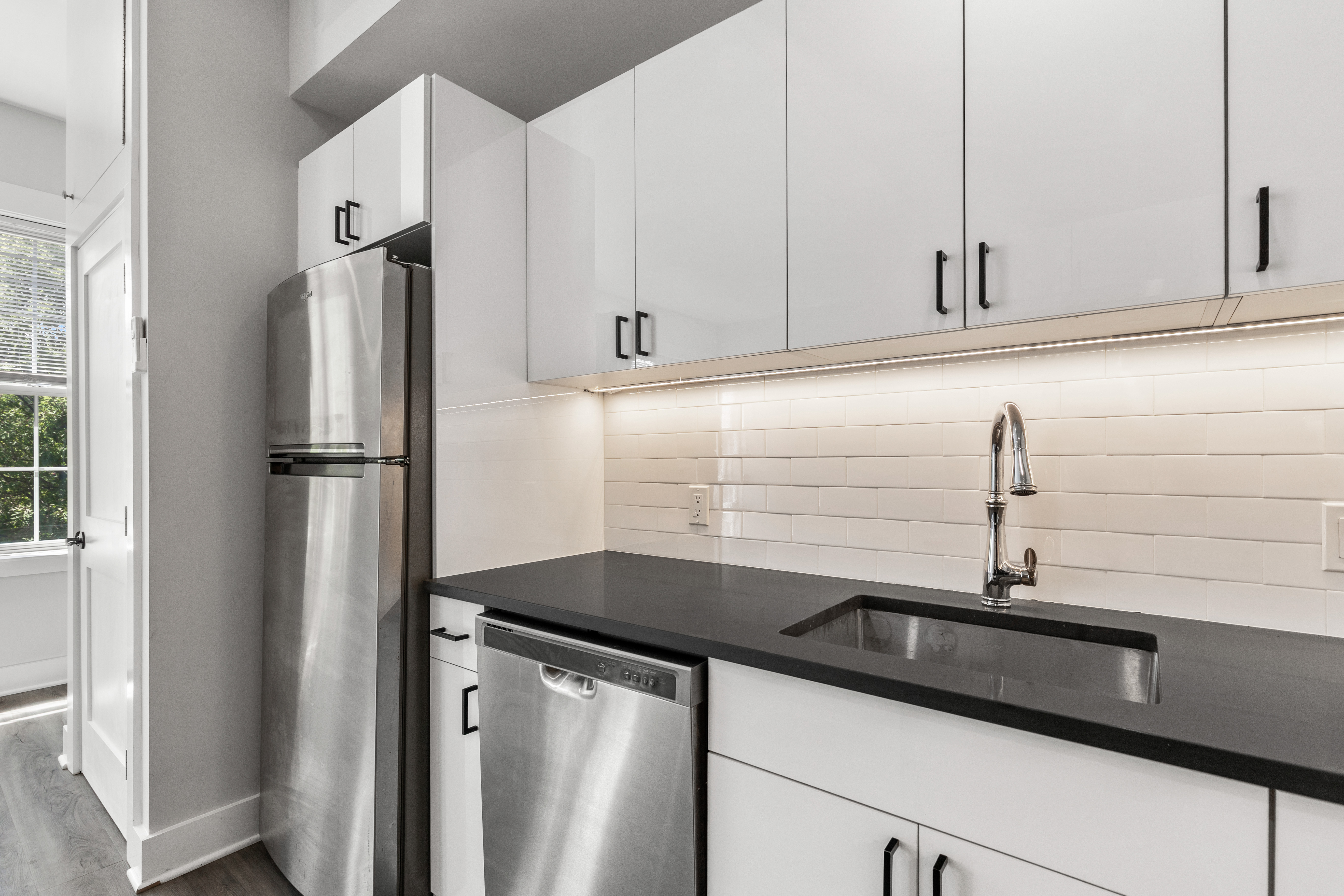 49 Beekman Avenue 6