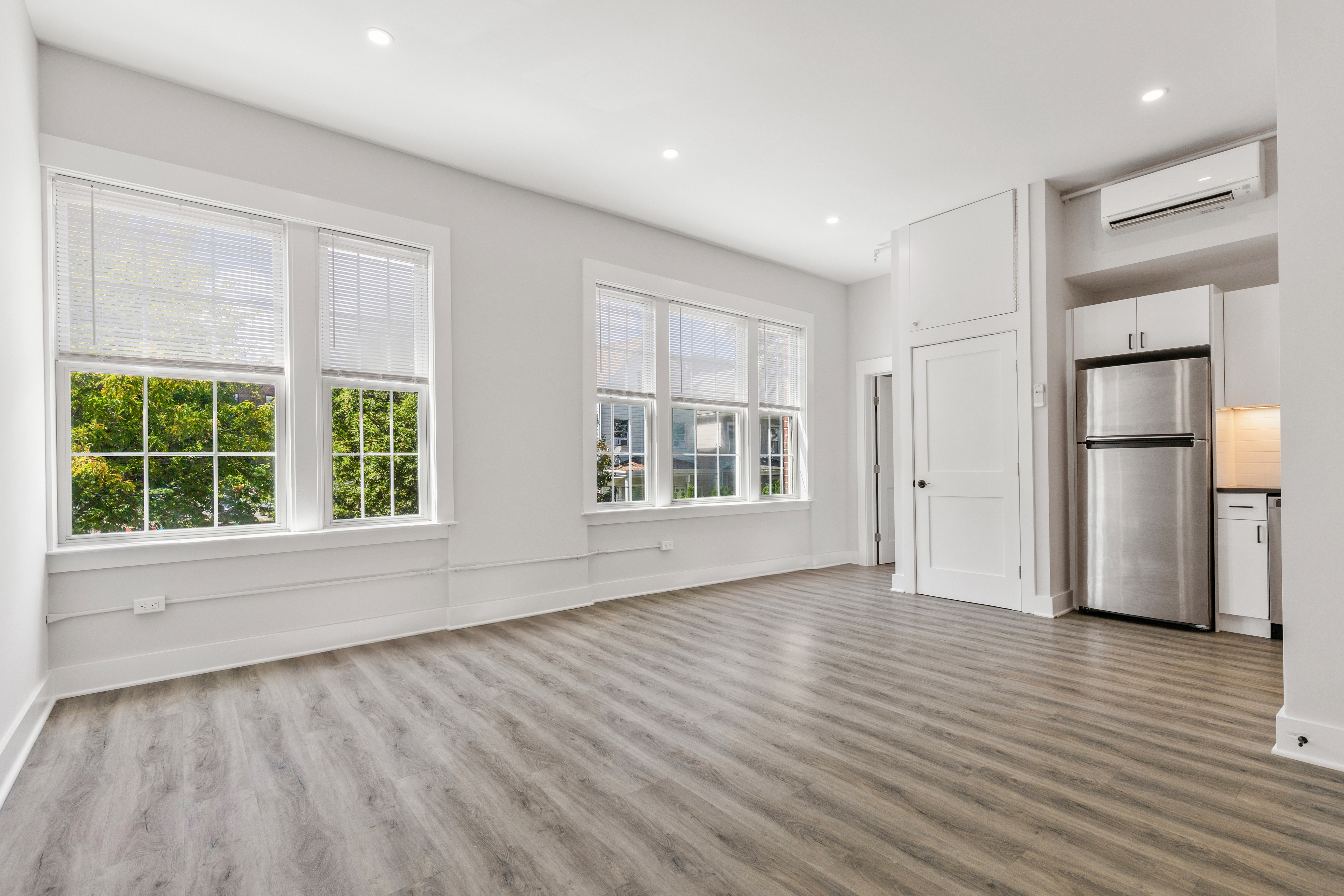 49 Beekman Avenue 6