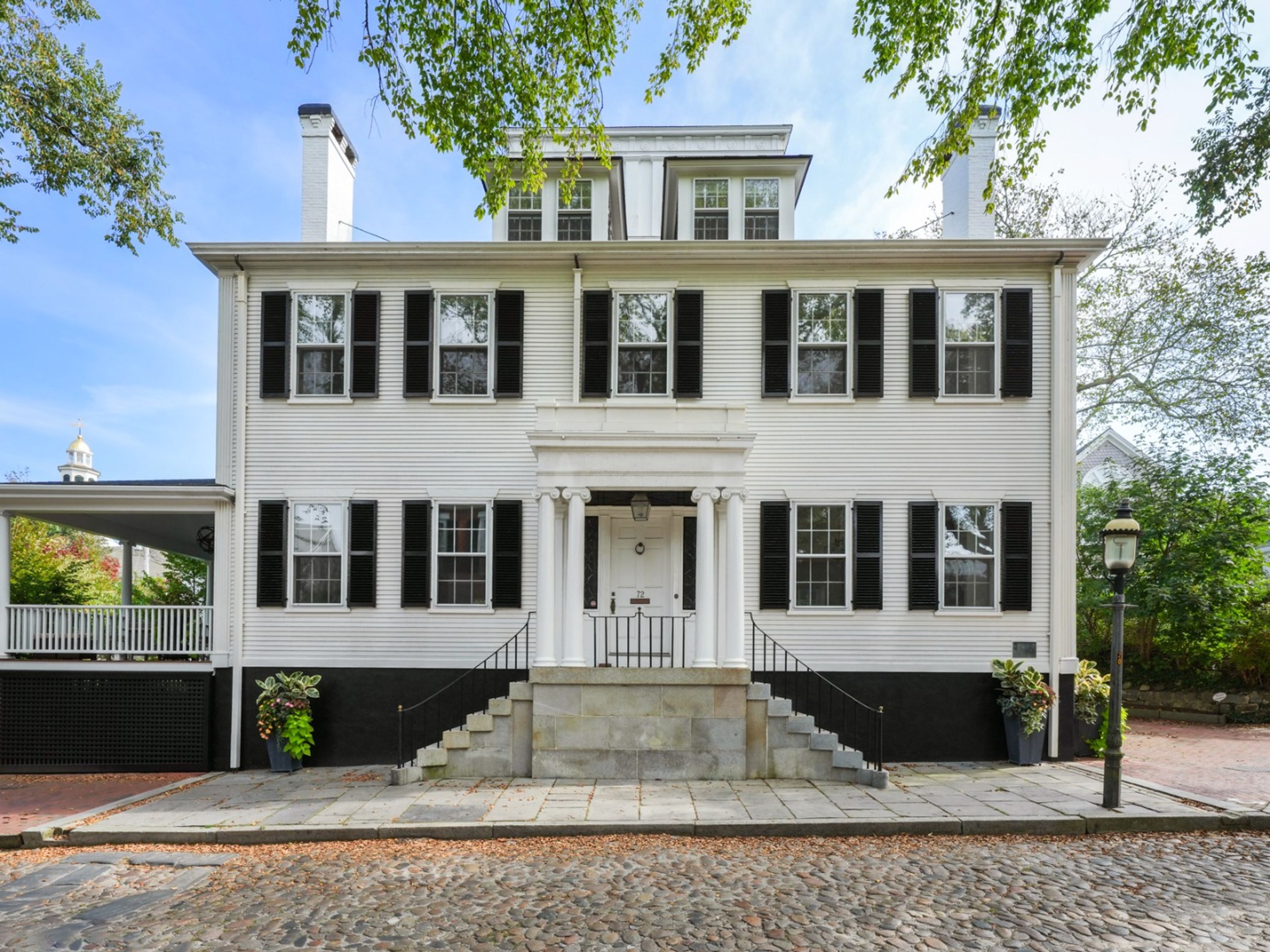 72 Main Street 