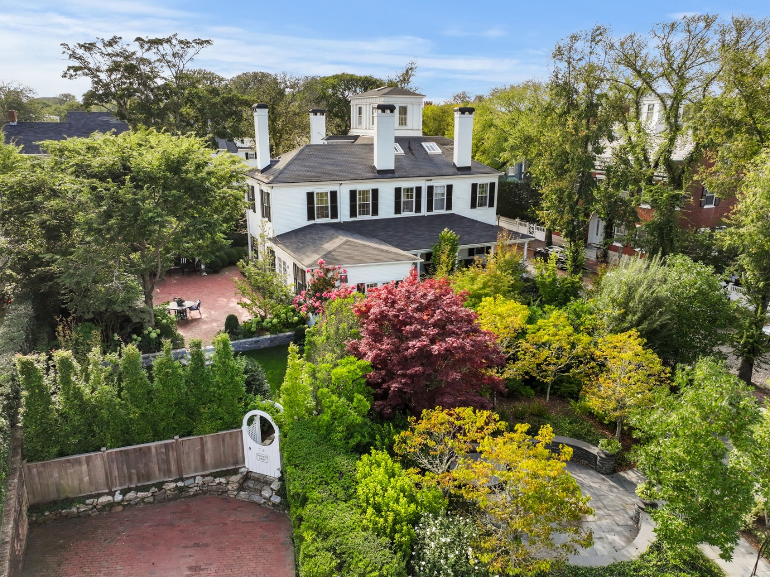 72 Main Street 