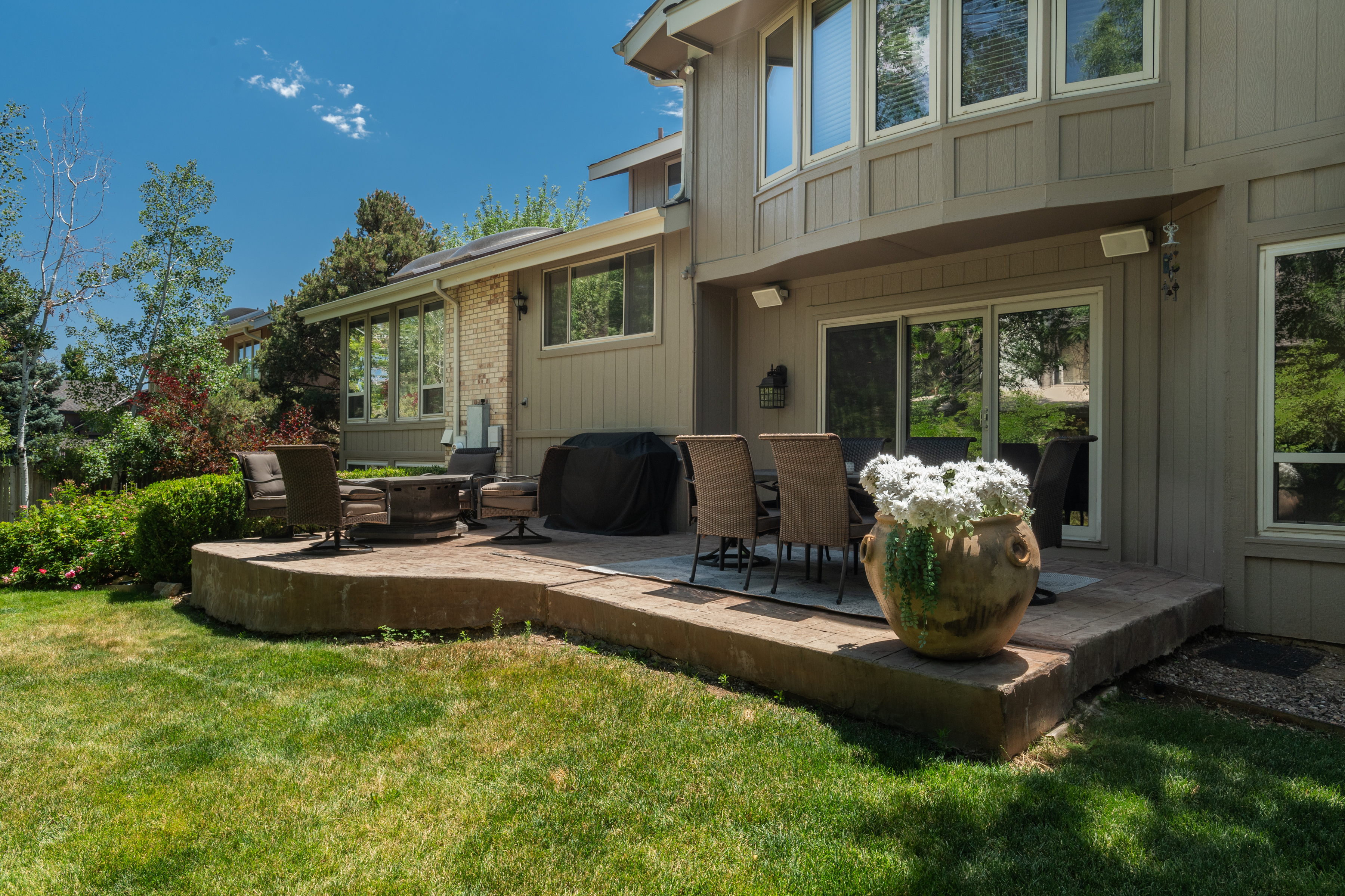 5373 E Links Circle