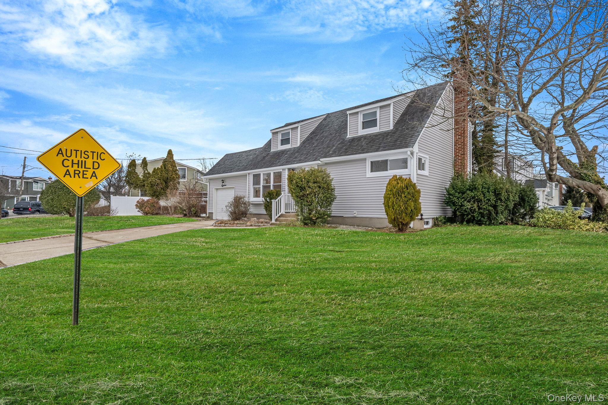 18 Oakdale Place