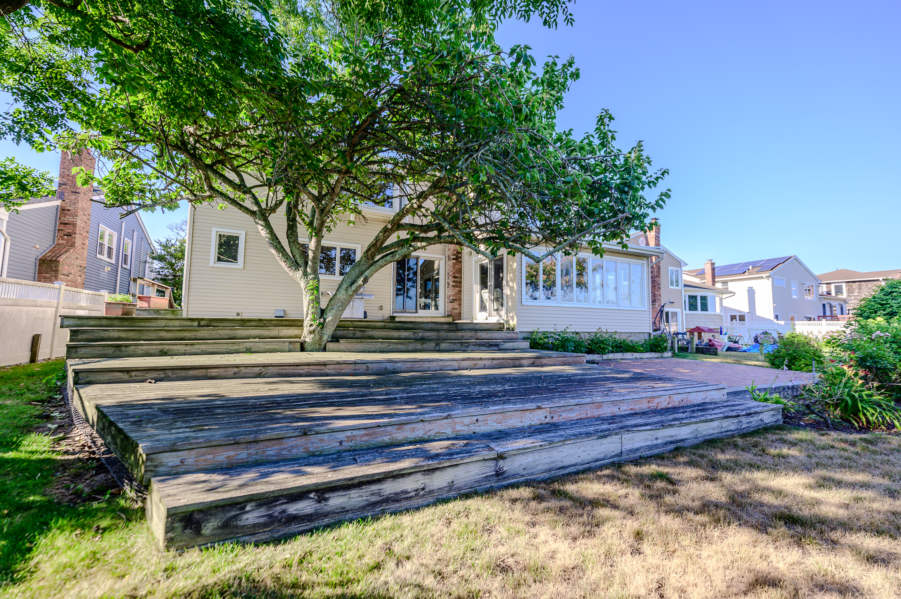 330 Harbor Drive