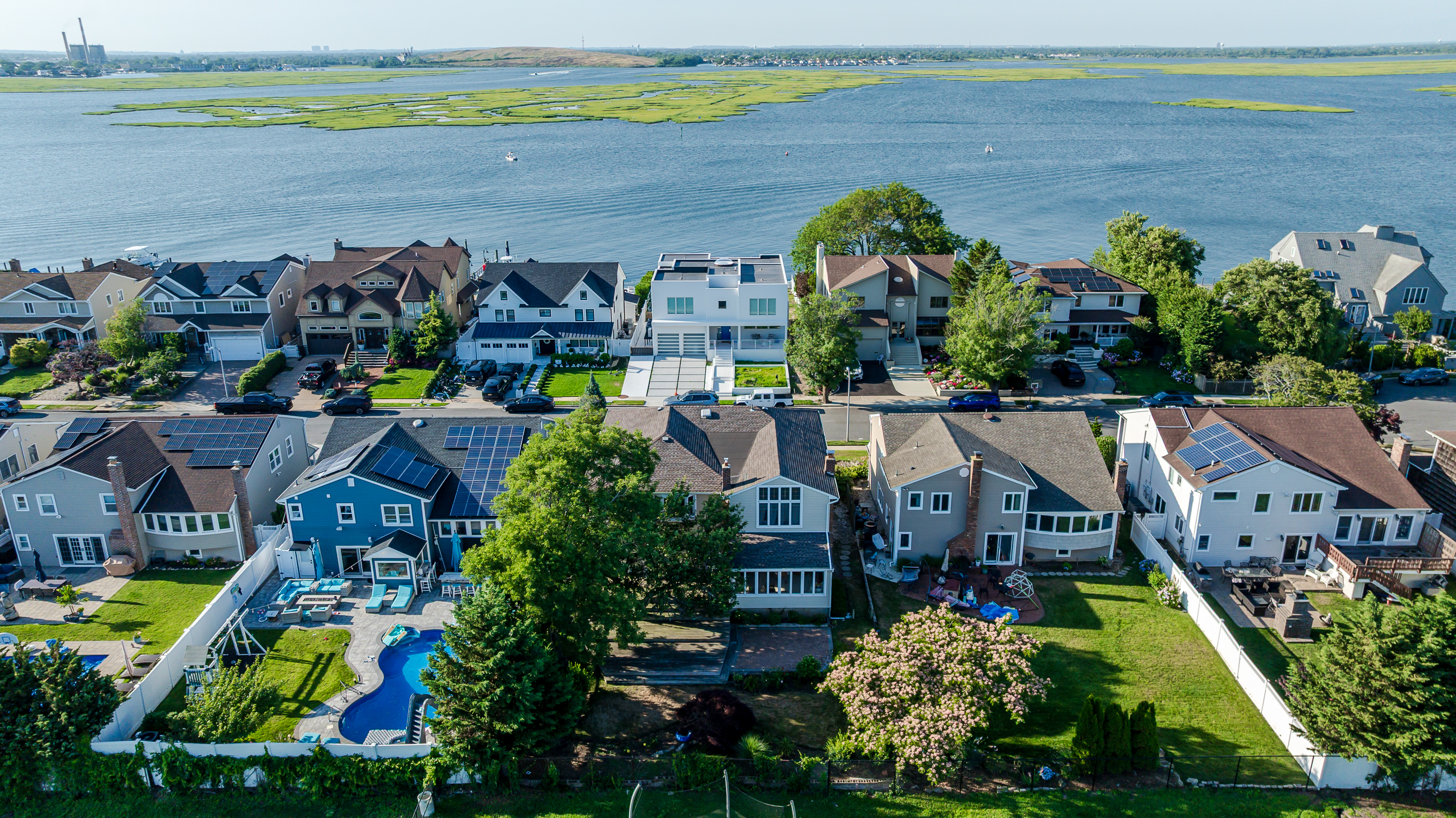 330 Harbor Drive