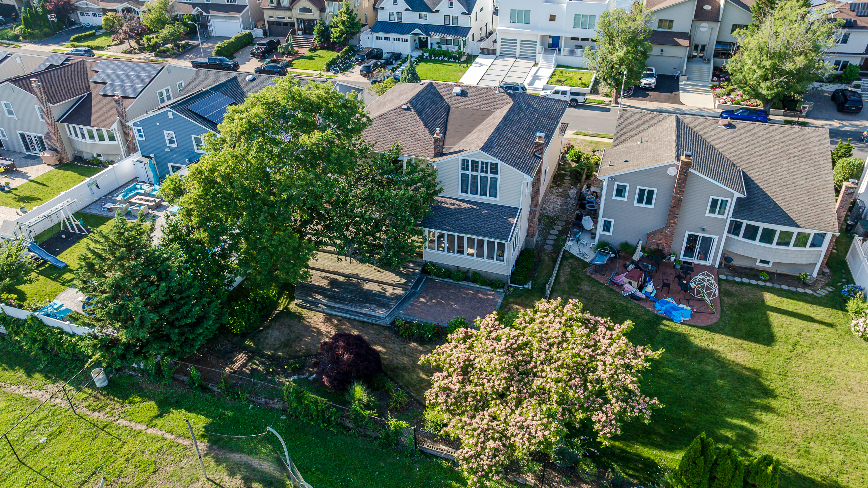 330 Harbor Drive