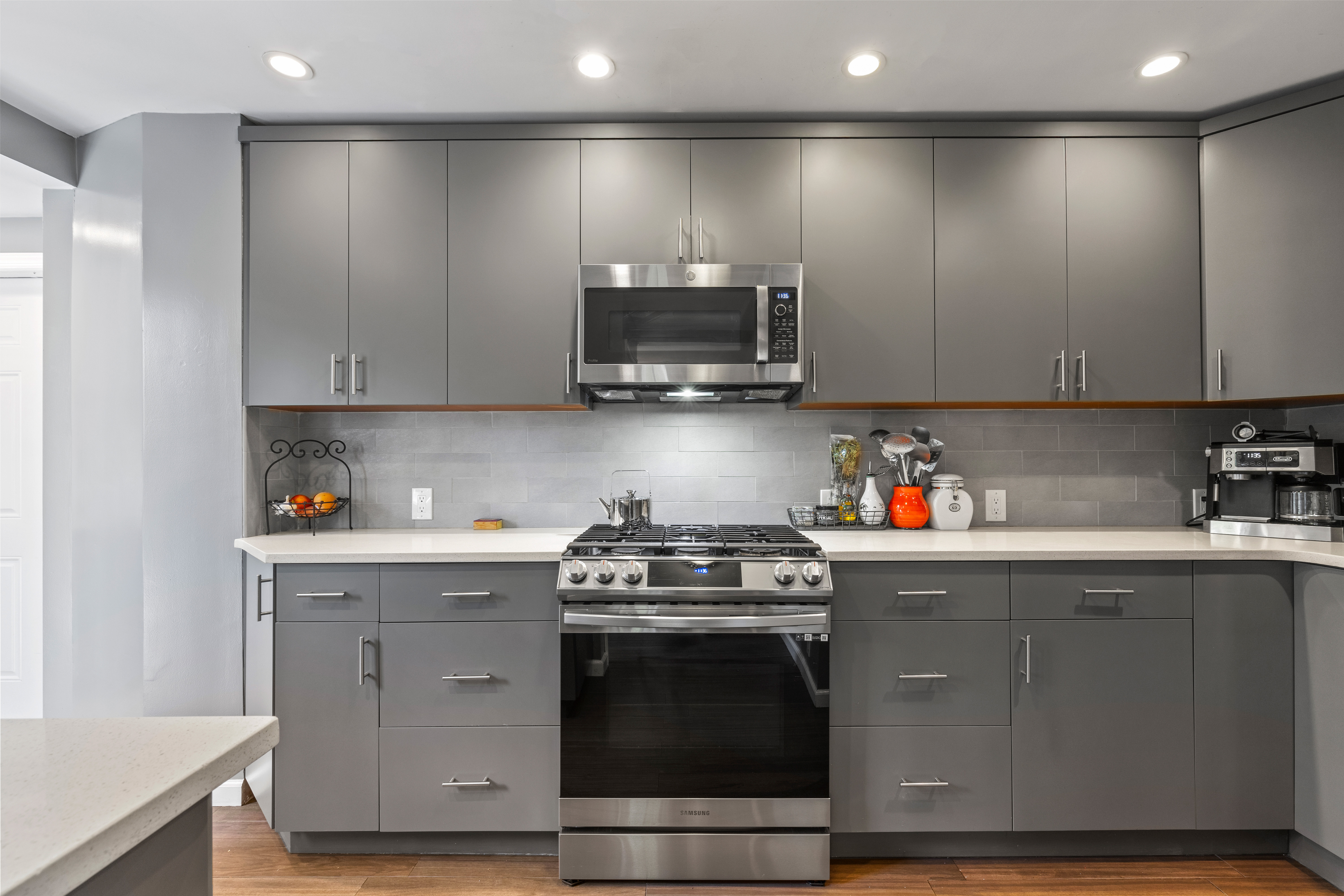 27 Smith Avenue