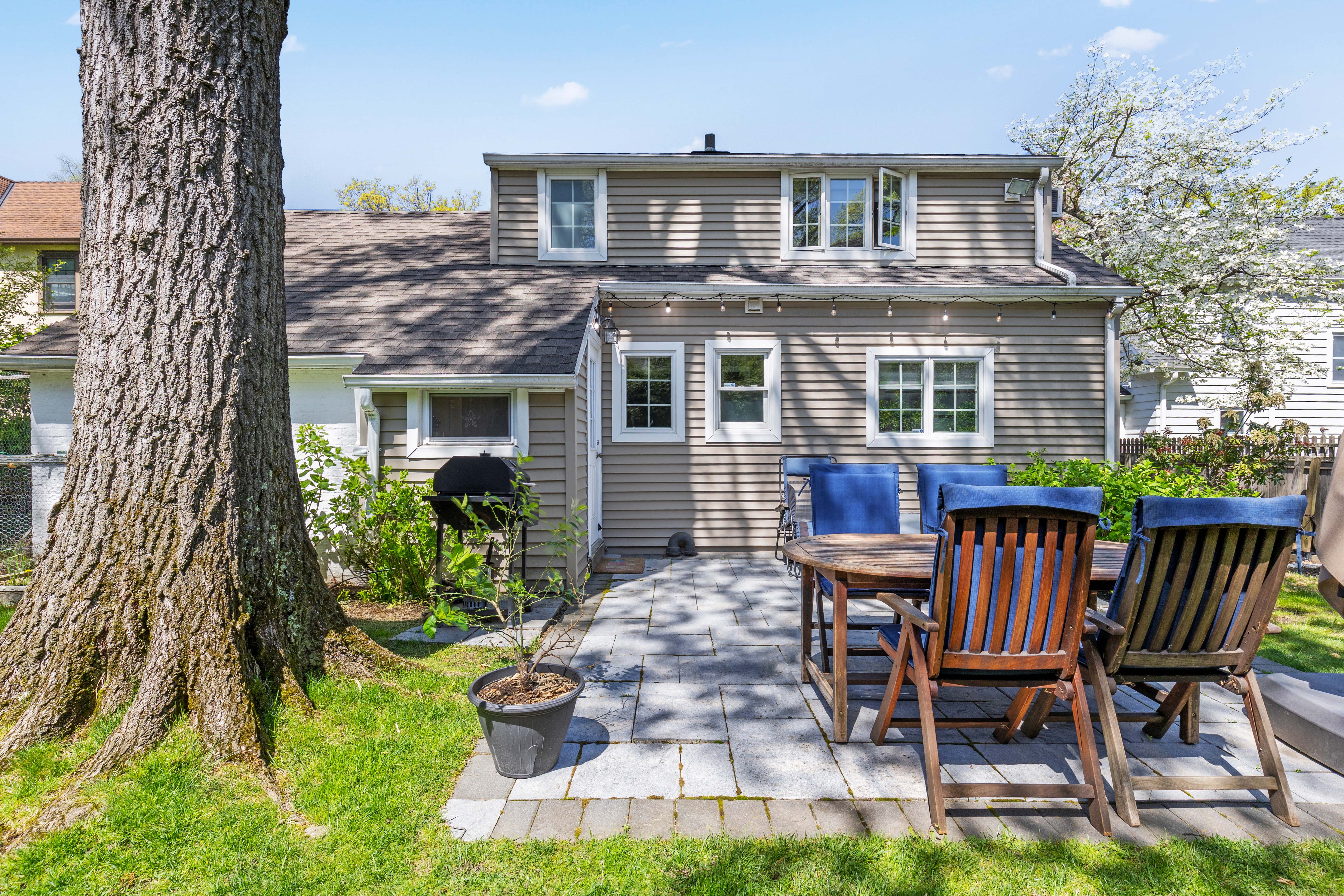 27 Smith Avenue