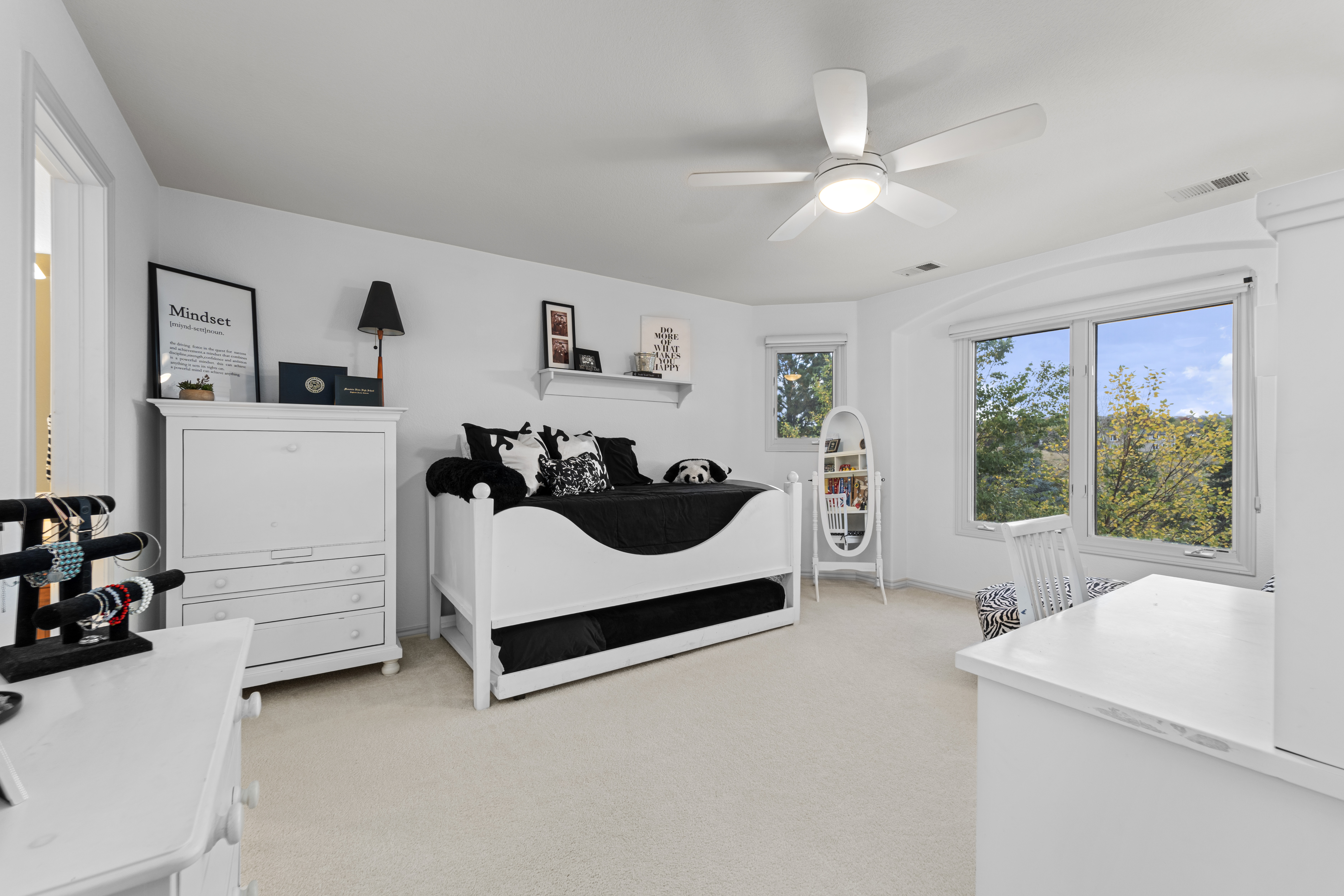 298 Fairchild Dr. 