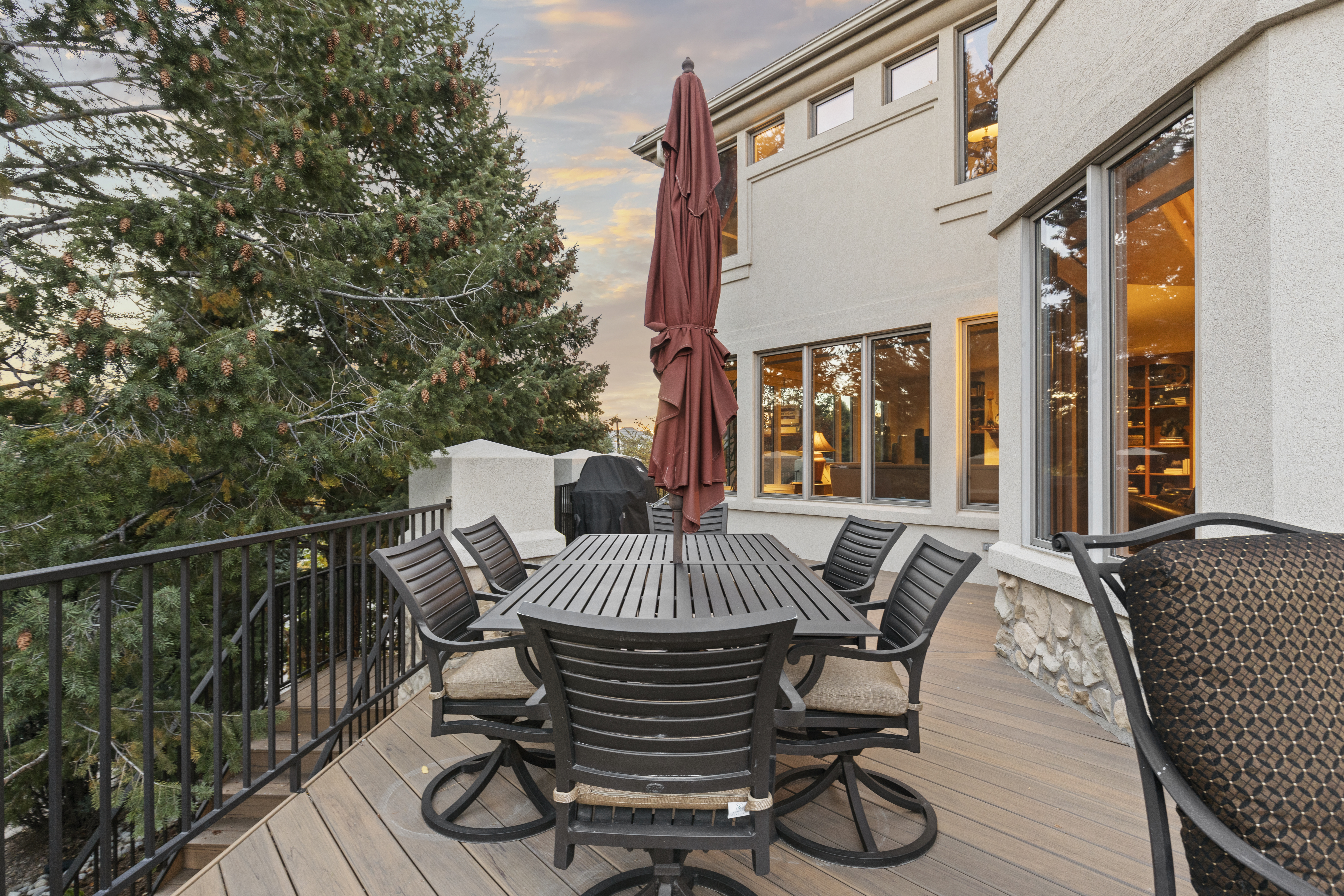 298 Fairchild Dr. 