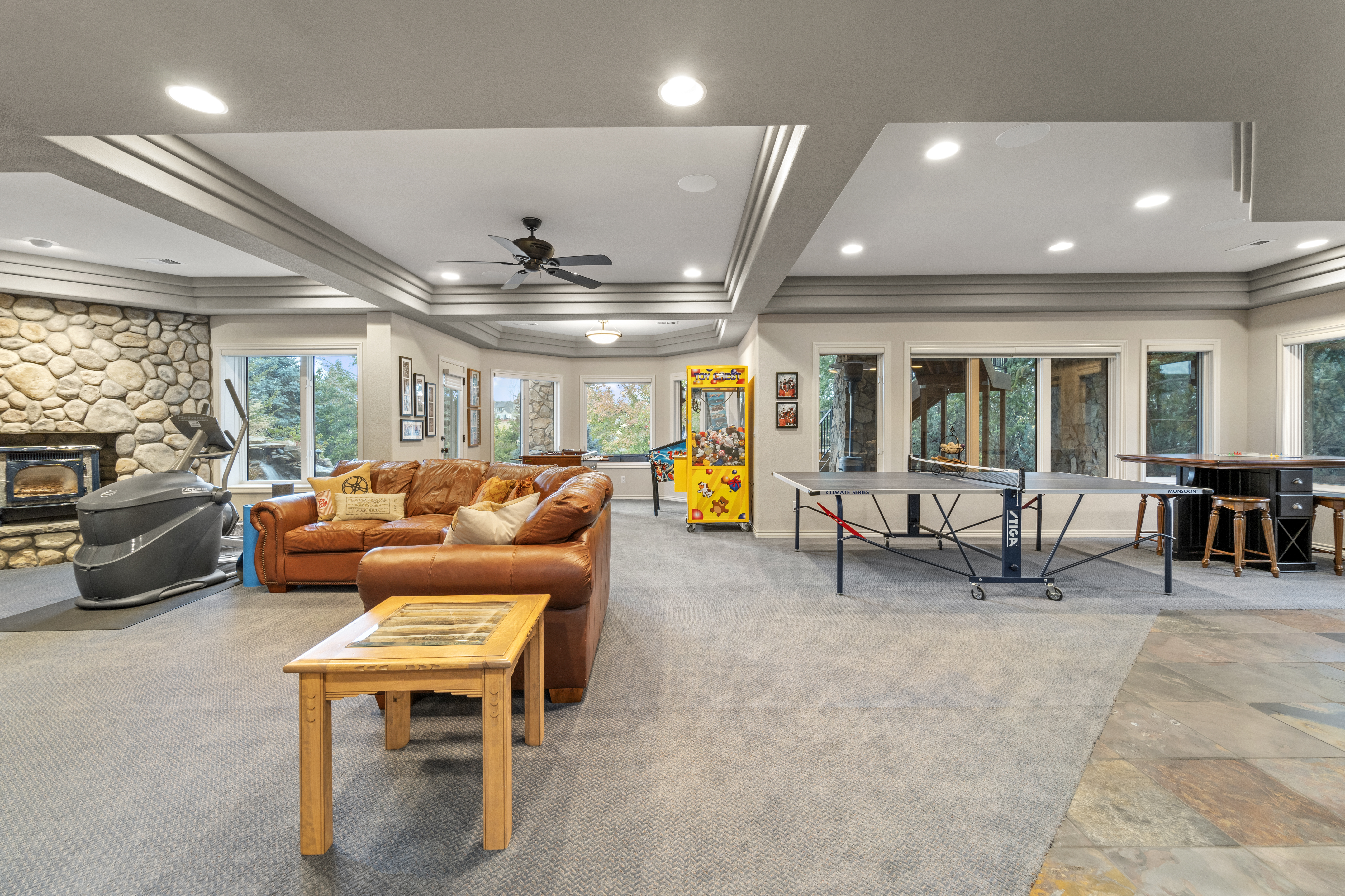 298 Fairchild Dr. 