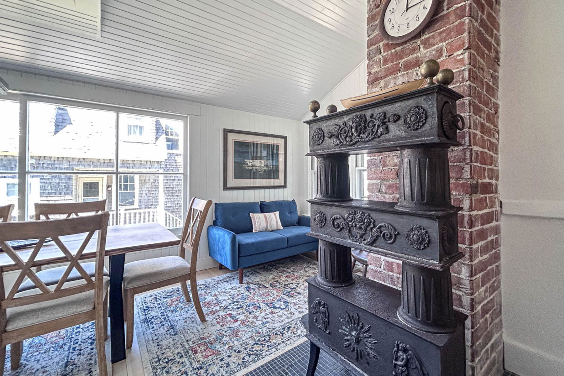 34 Hulbert Avenue