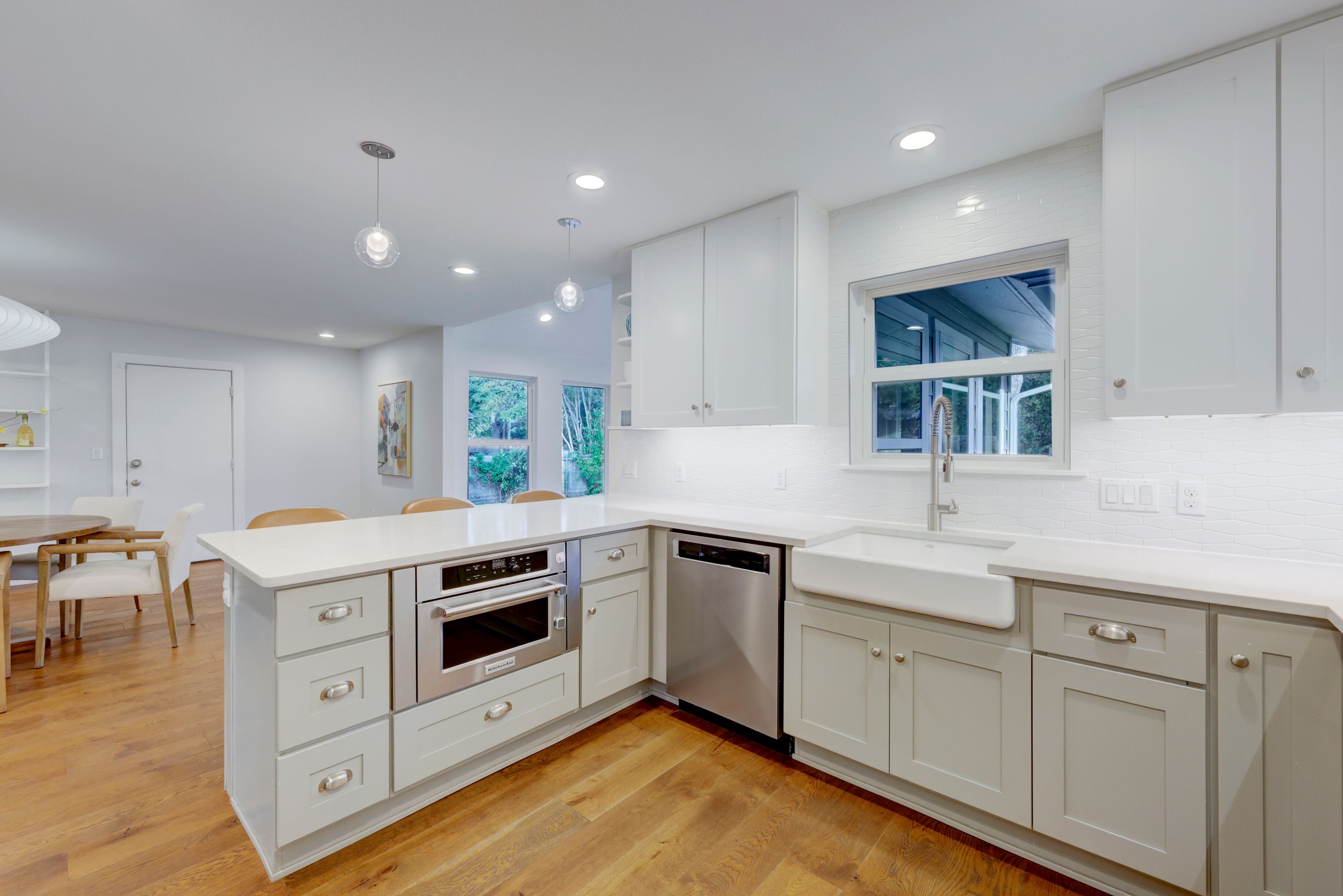 2107 Barton Parkway 