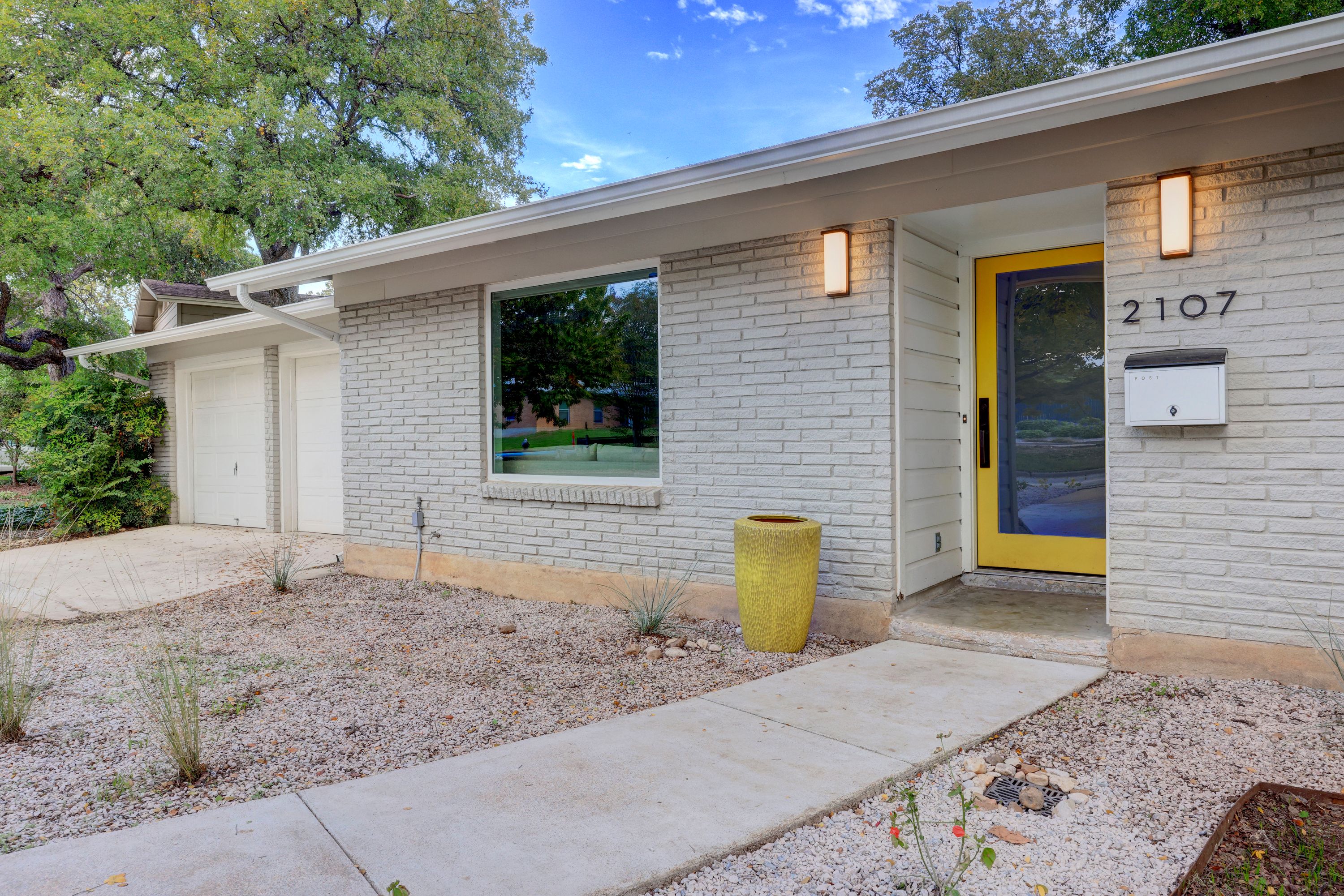 2107 Barton Parkway 