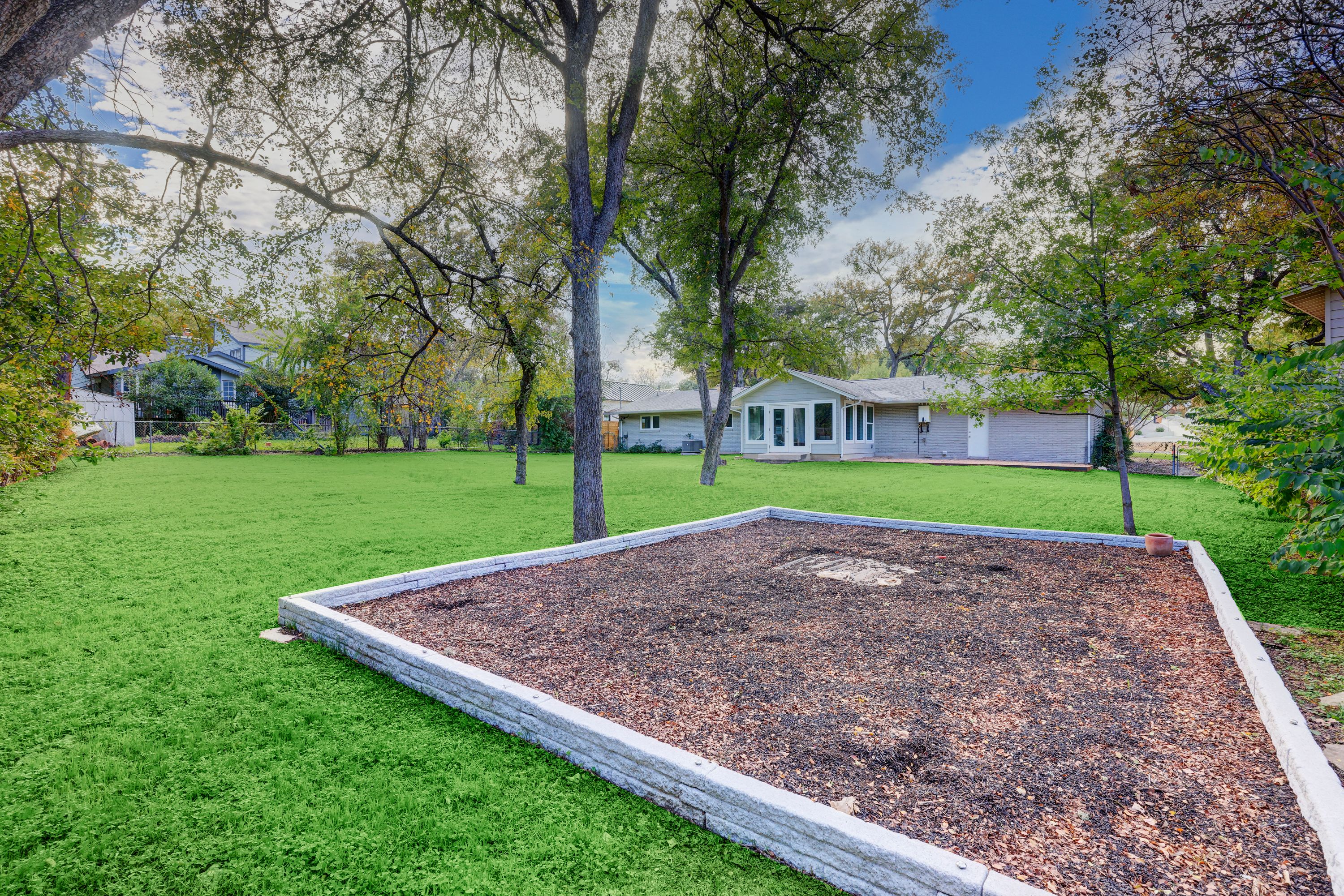 2107 Barton Parkway 
