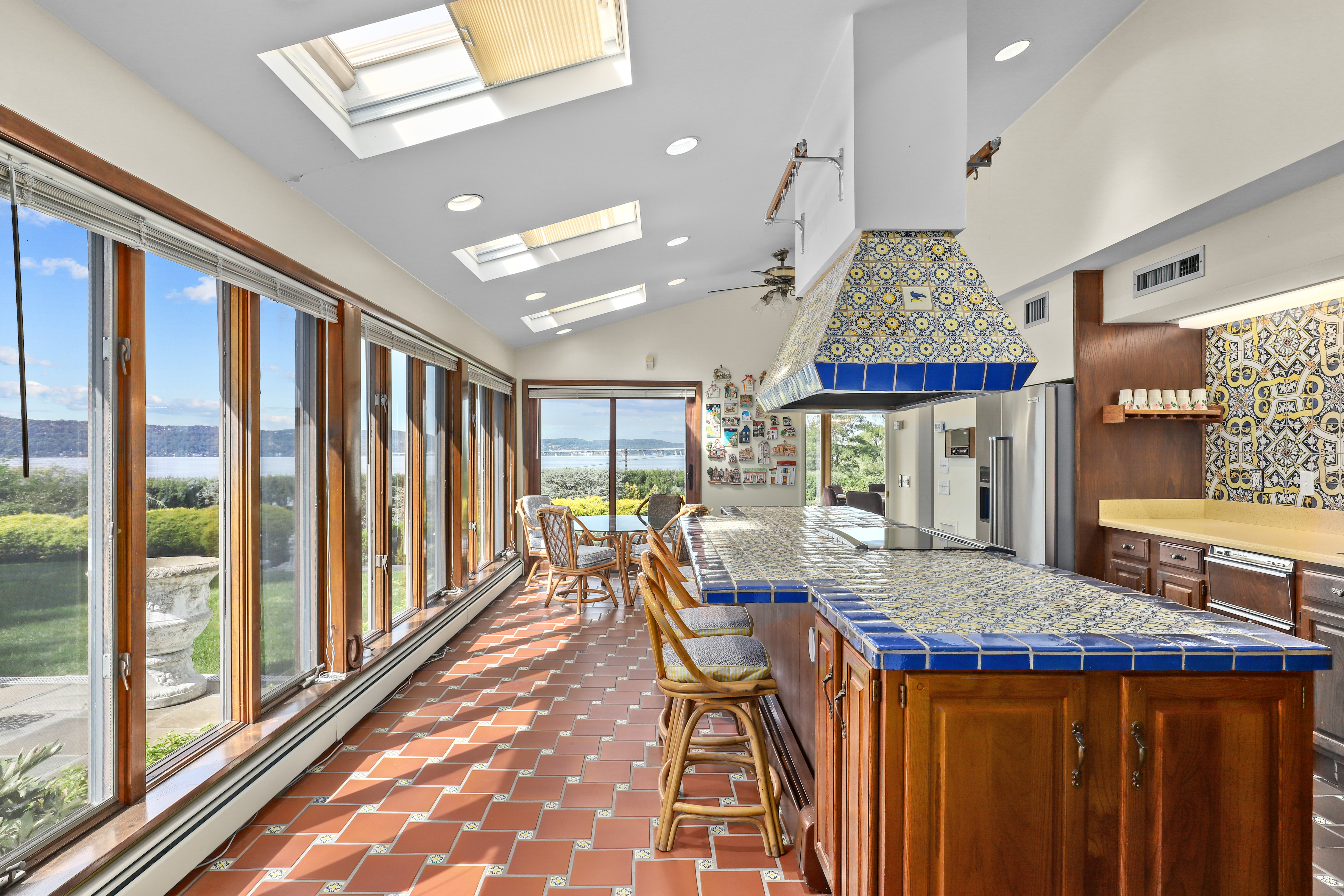 43 Matthiessen Park N