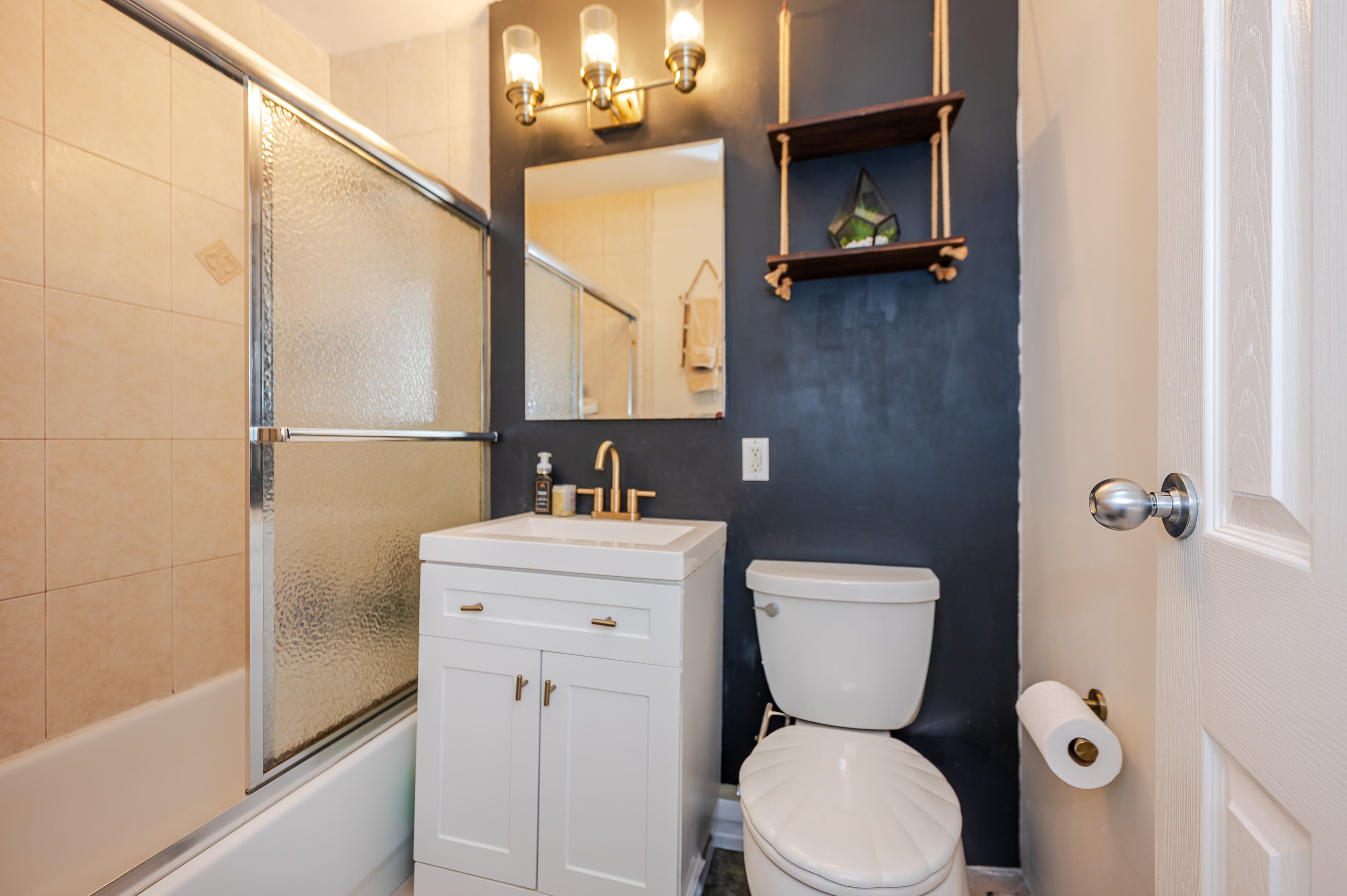 55 Monroe Boulevard Unit# 1C