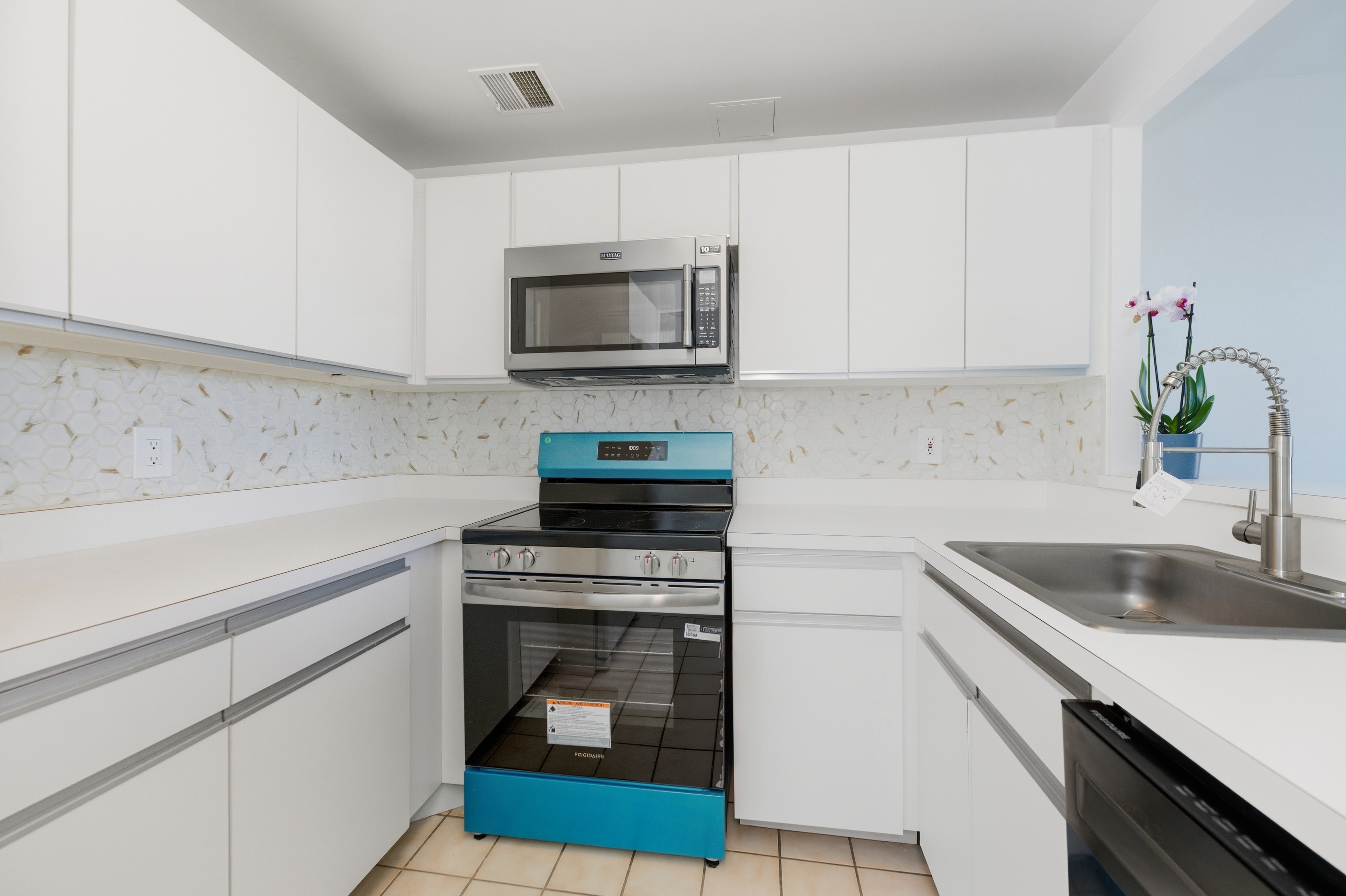 100 W Broadway Unit# 7C