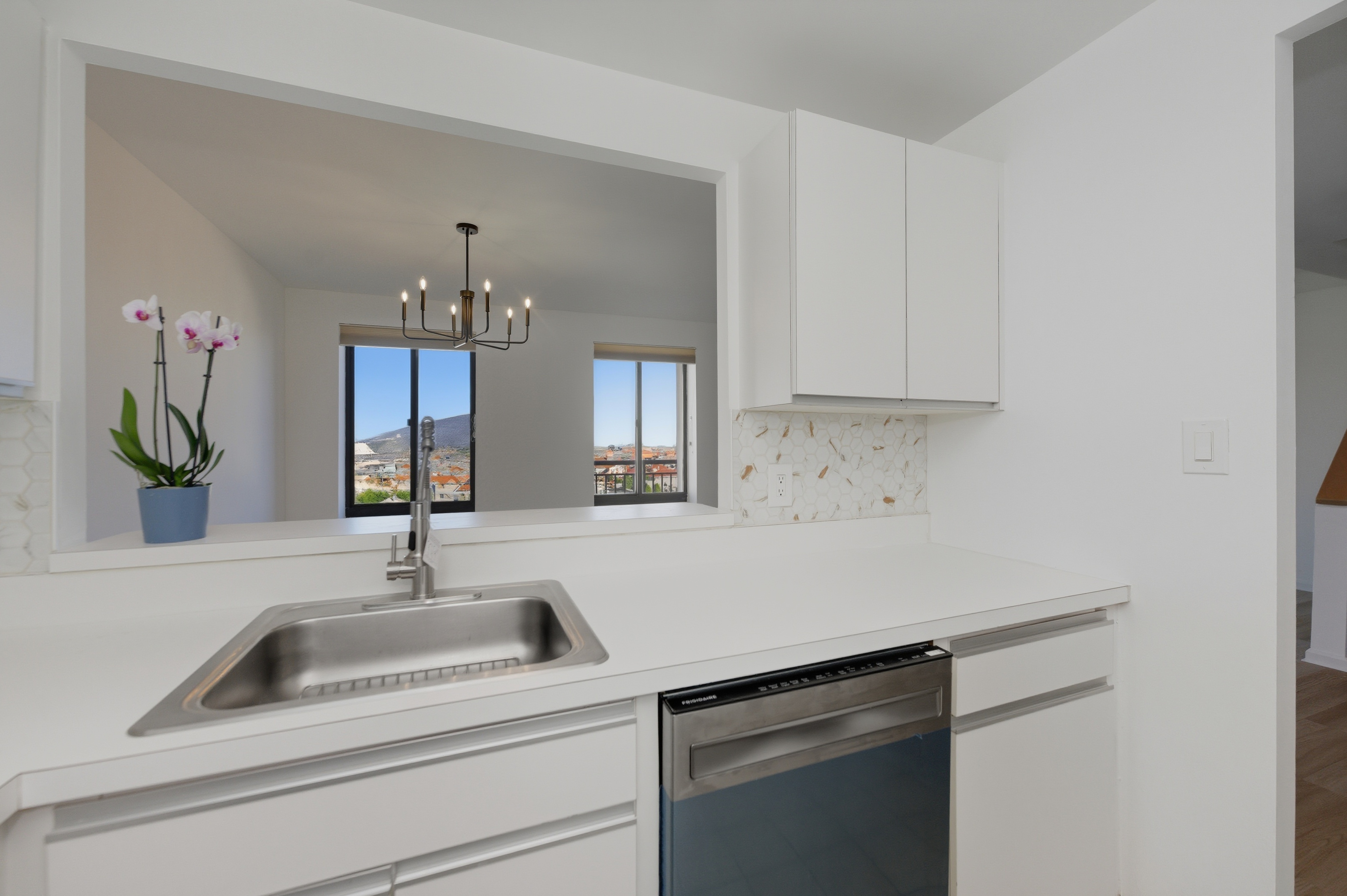 100 W Broadway Unit# 7C
