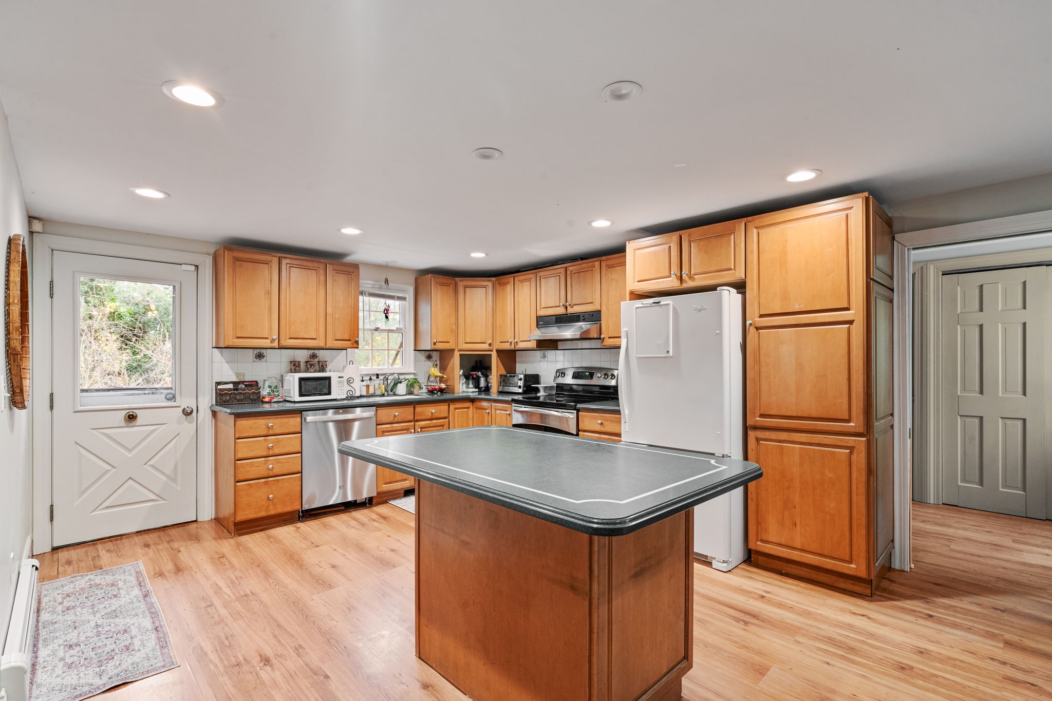 170 North Country Road 