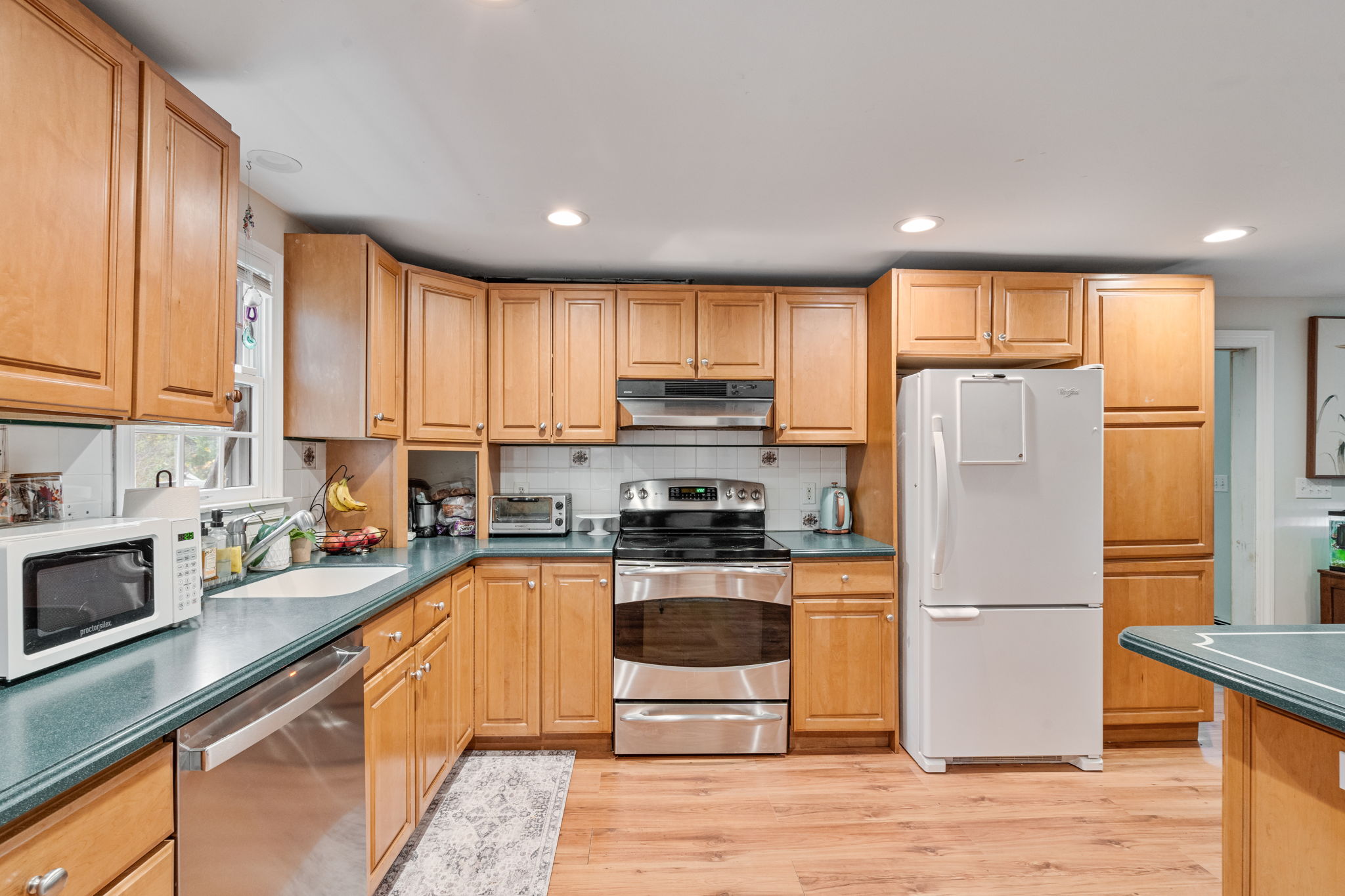 170 North Country Road 