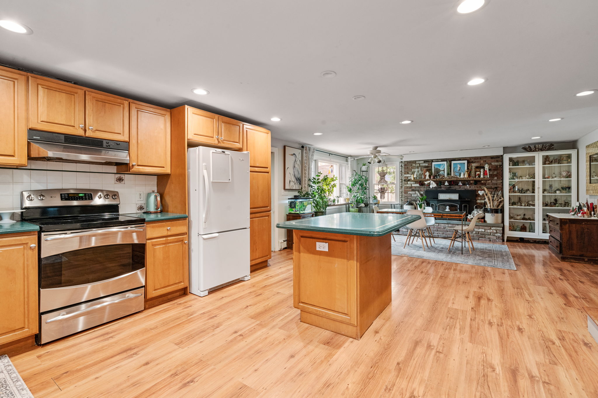 170 North Country Road 