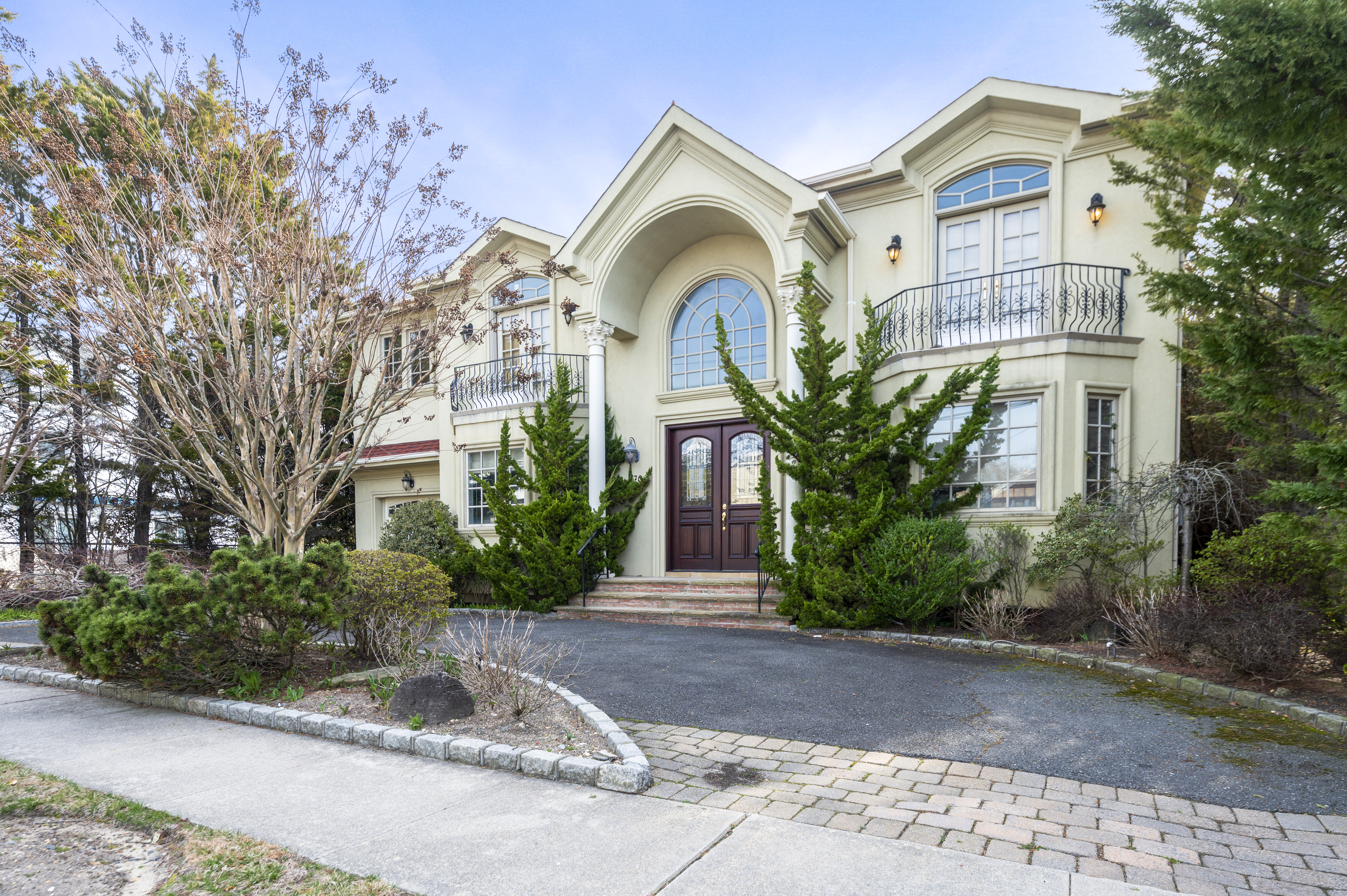 70 Lewis Avenue