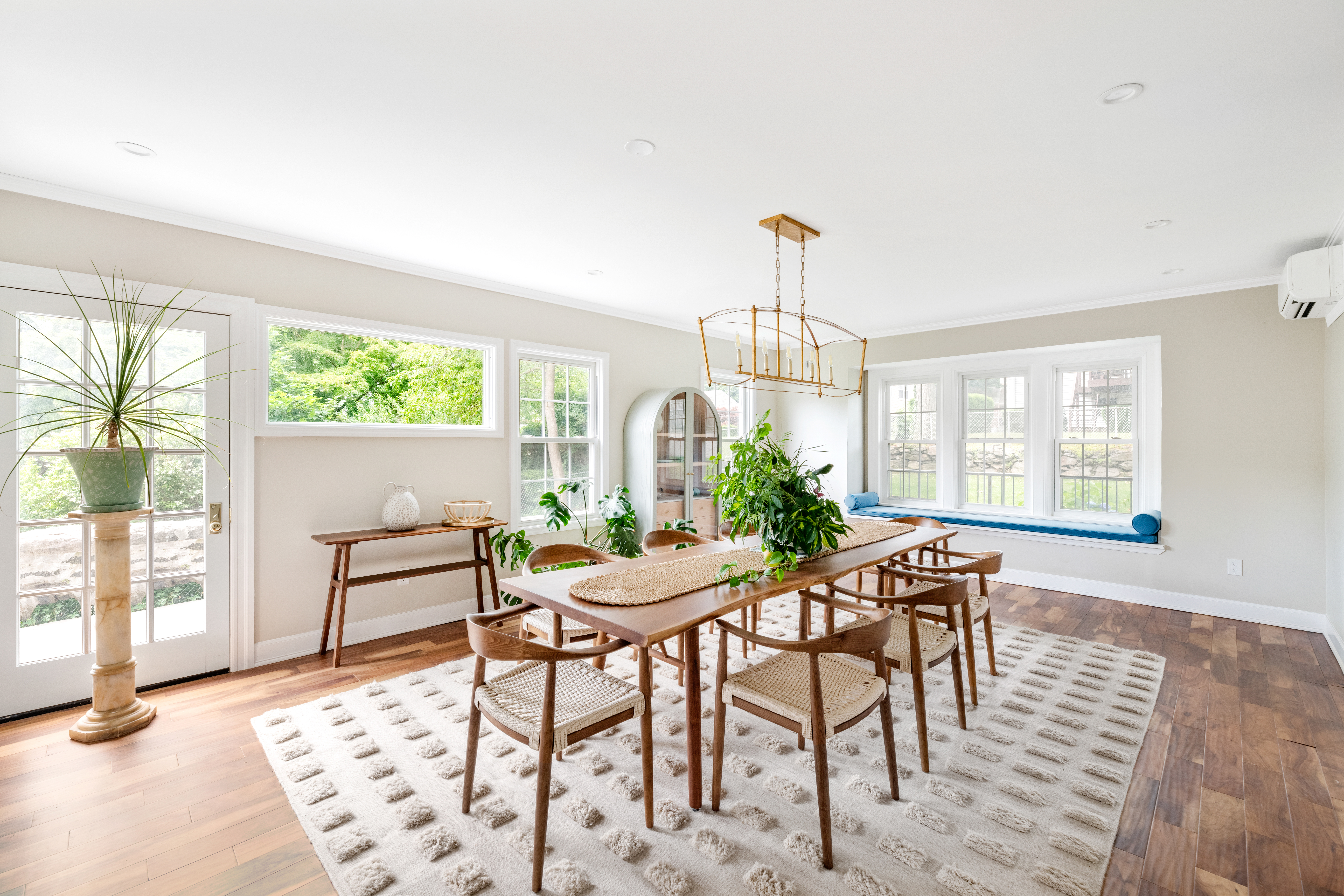 209 Van Cortlandt Park Avenue