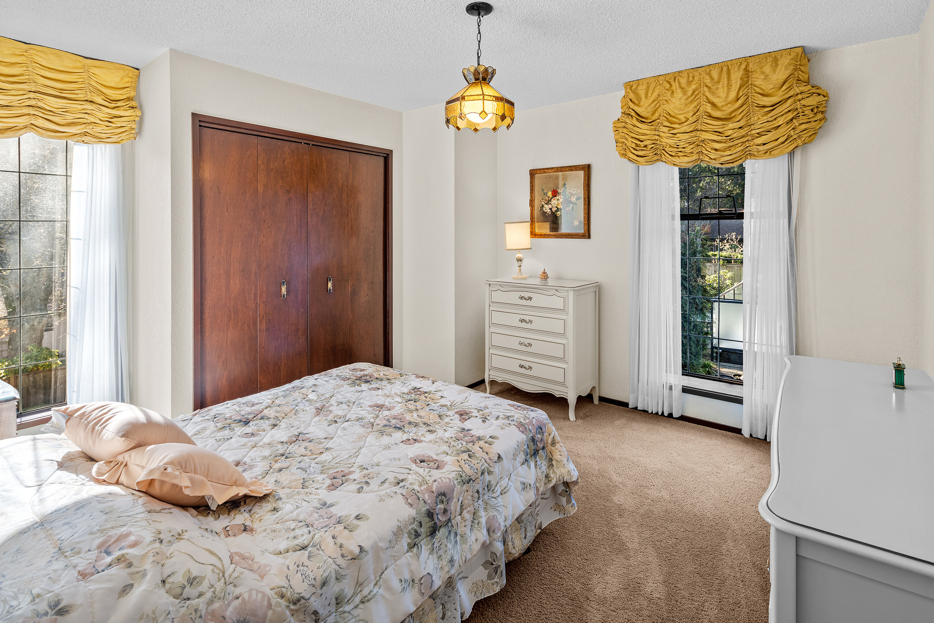 2306 Greenlands Road