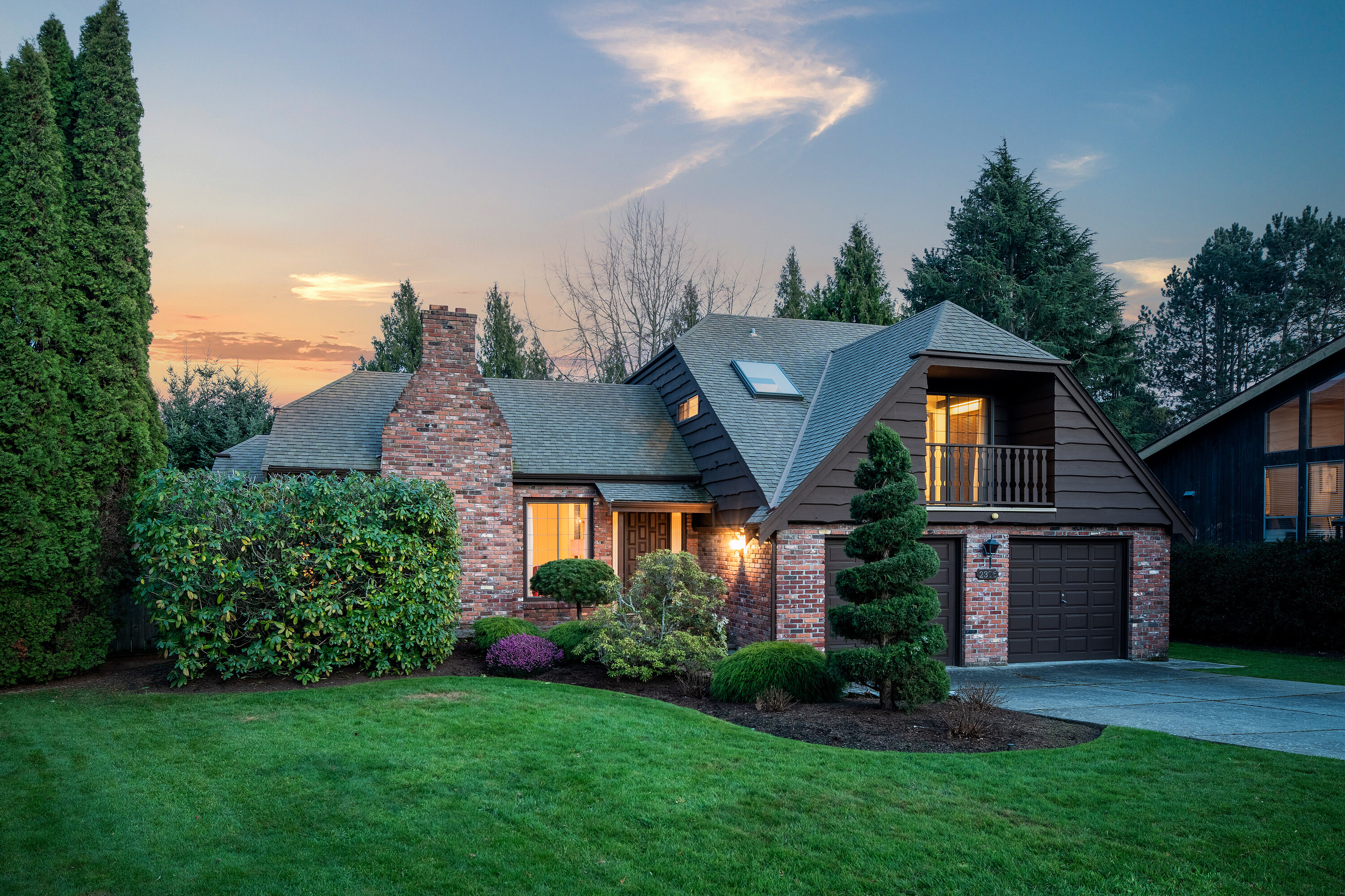 2306 Greenlands Road
