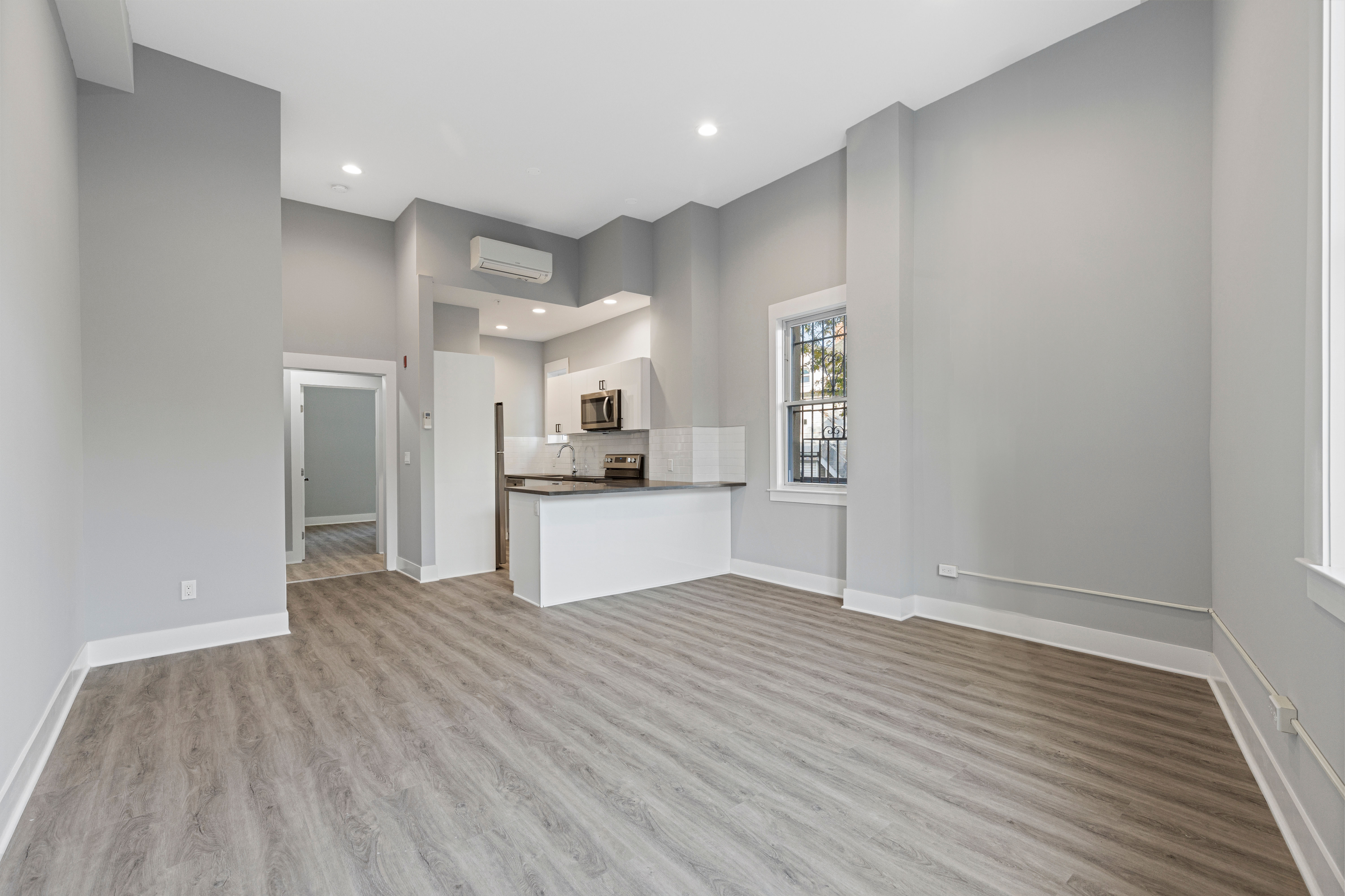 47 Beekman Avenue 22