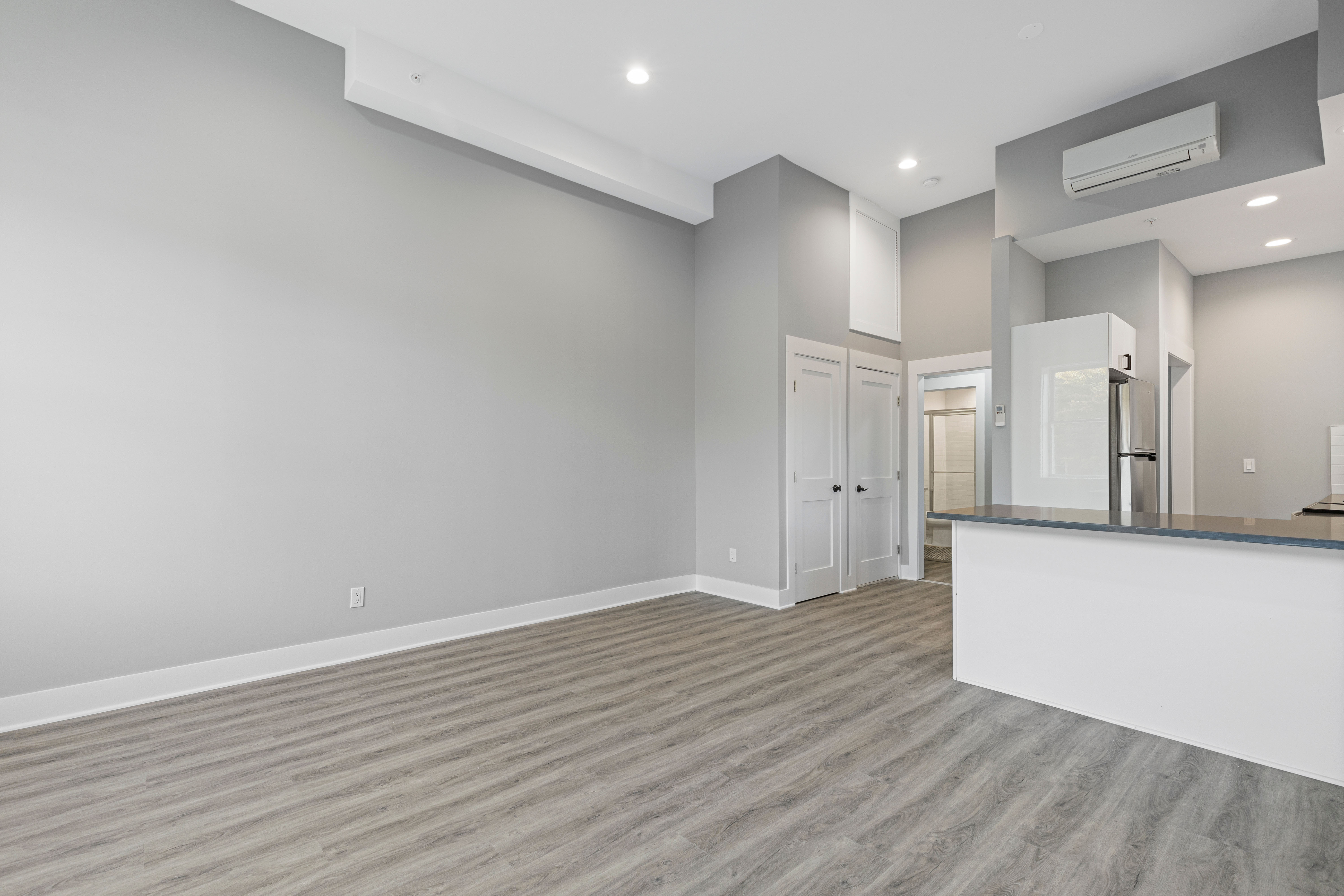 47 Beekman Avenue 22