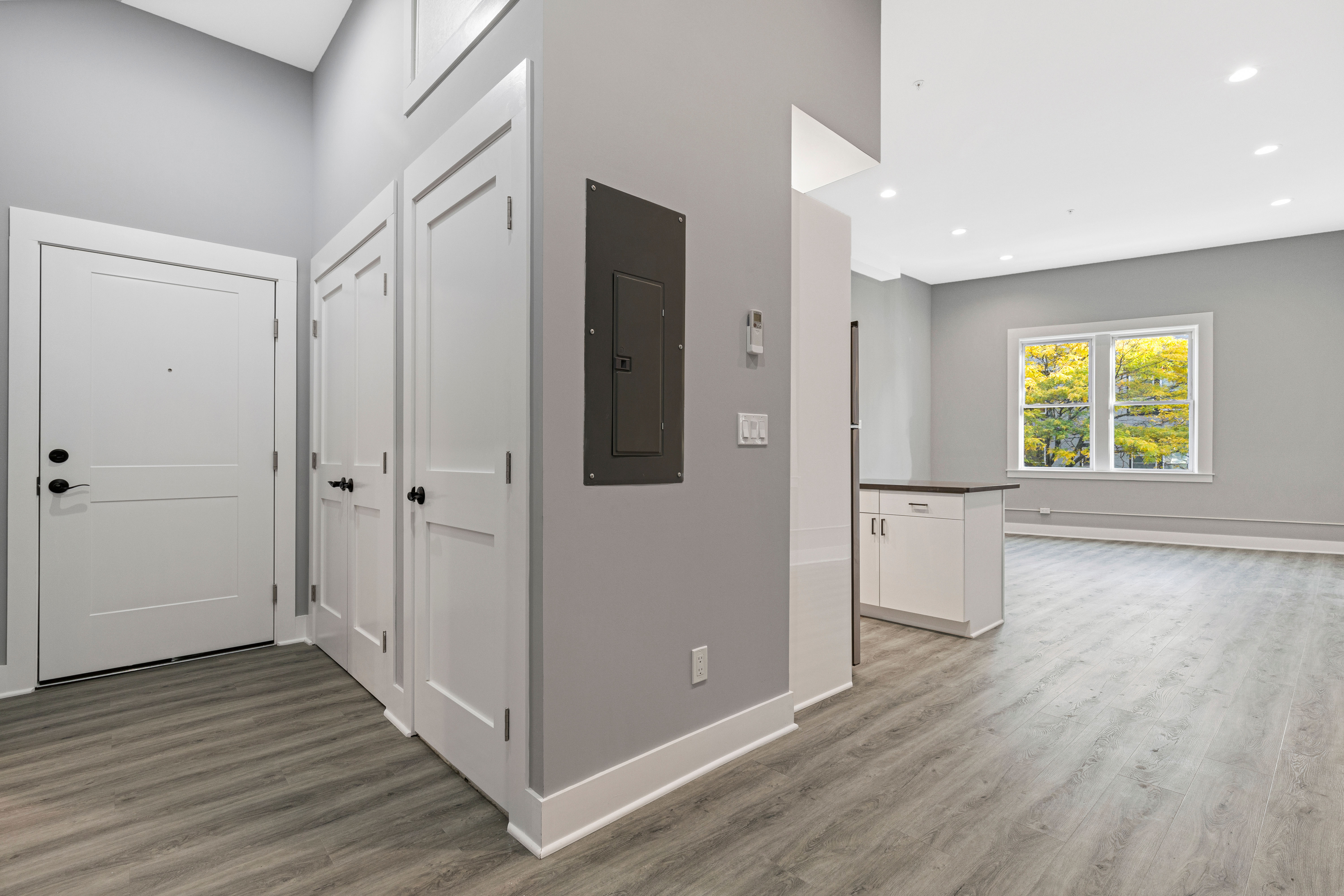 47 Beekman Avenue 32