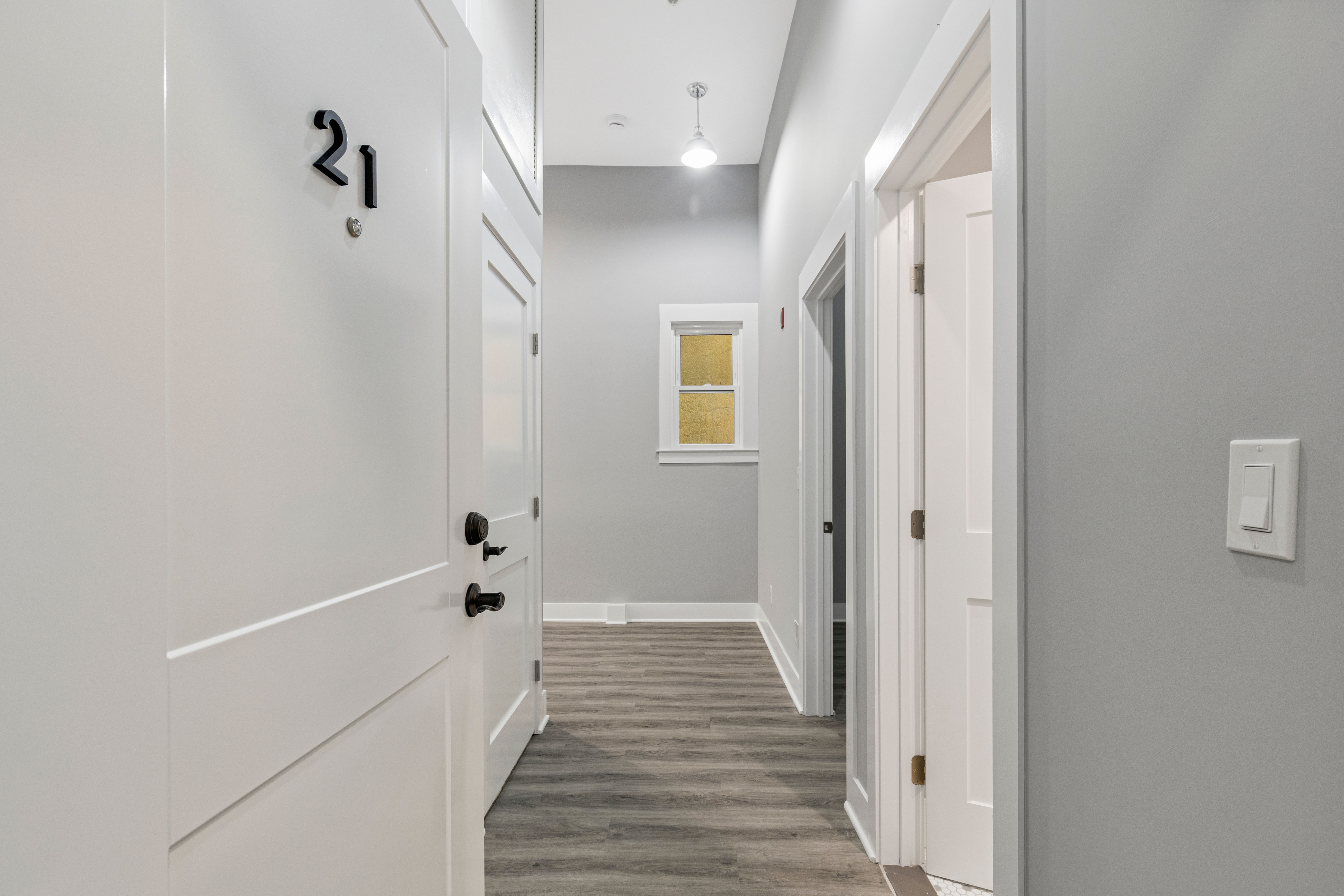 47 Beekman Avenue 21