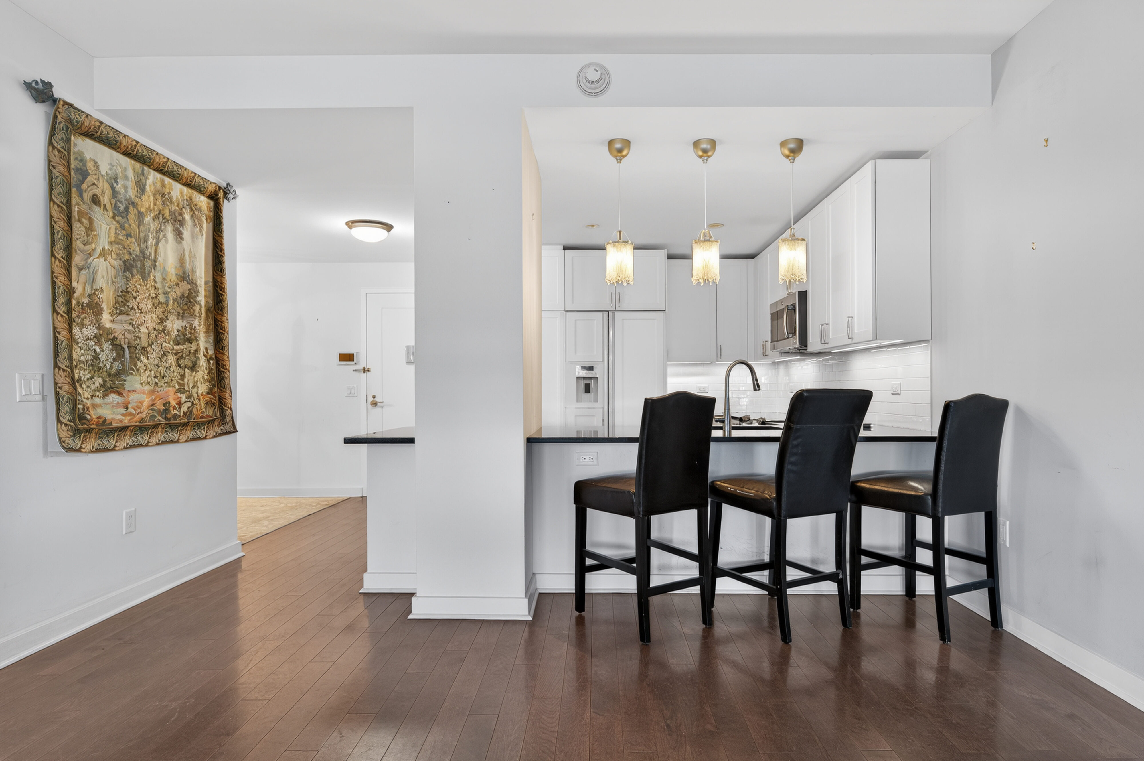 433 Main Street apt 103 